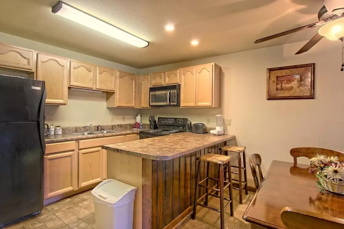 Kitchen or kitchenette, Kitchen/Kitchenette in The Highlands at Sugar by Capital Vacations