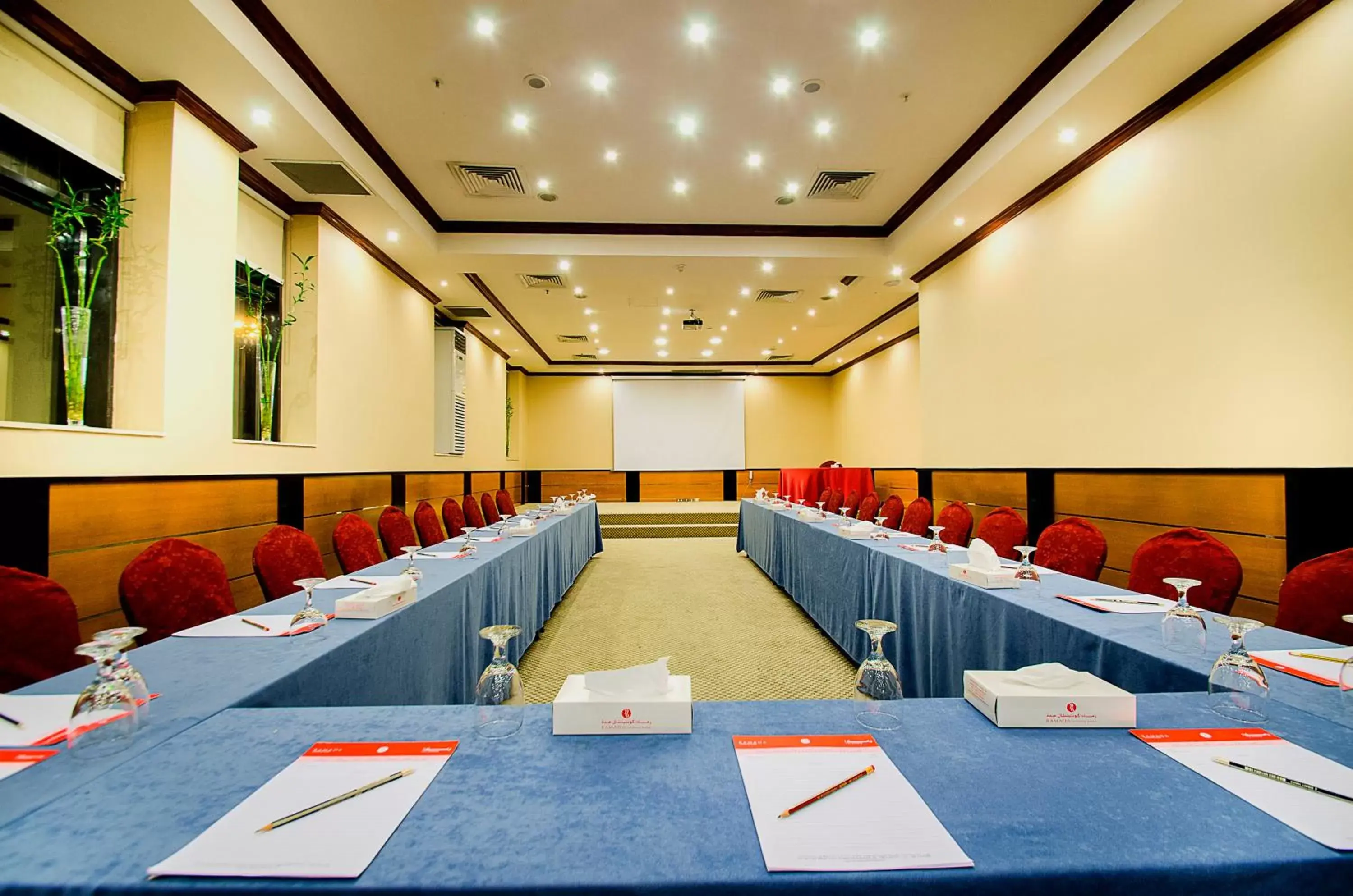 Business facilities in Ramada by Wyndham Continental Jeddah