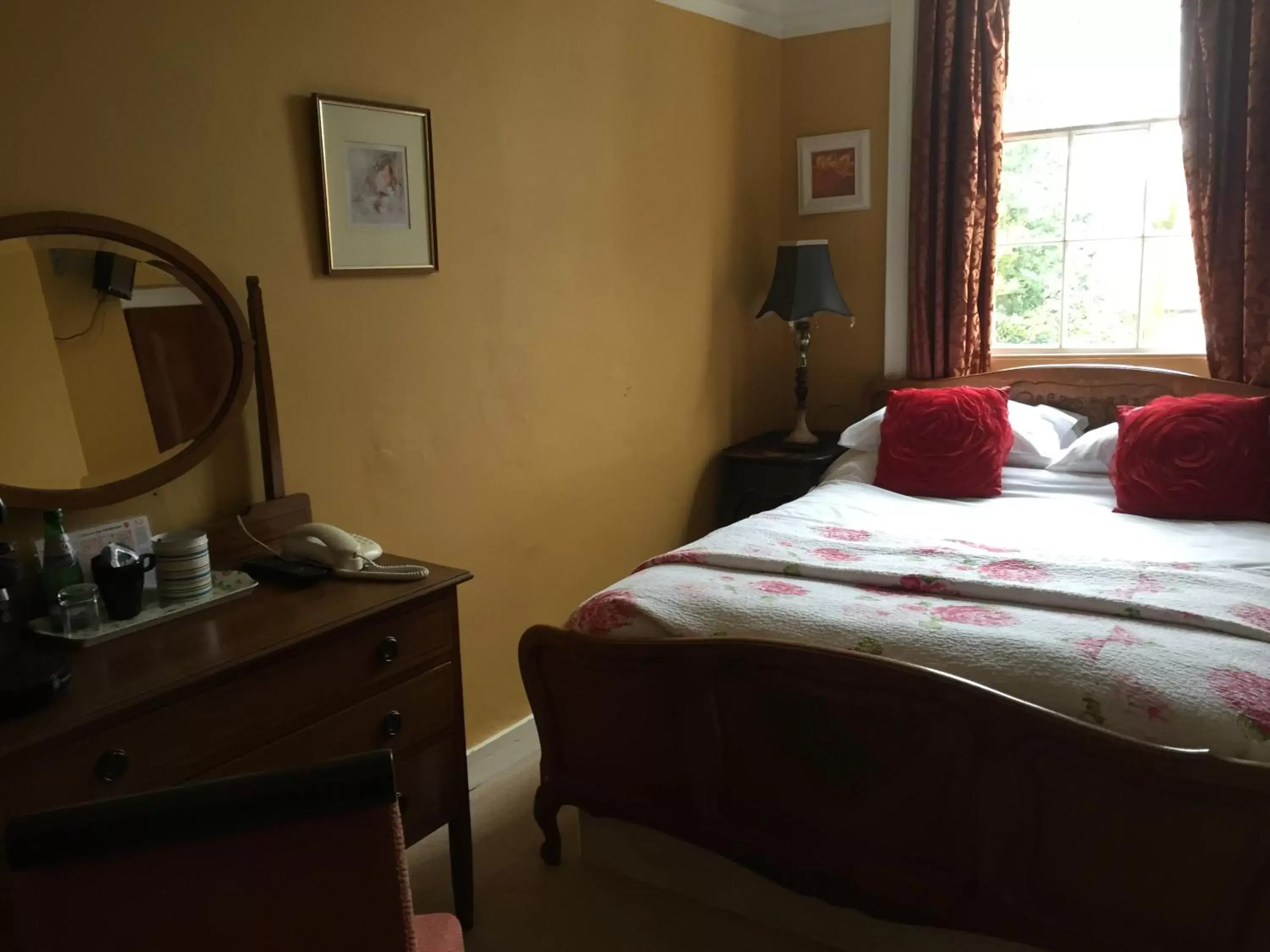 Bedroom, Bed in Wrangham House