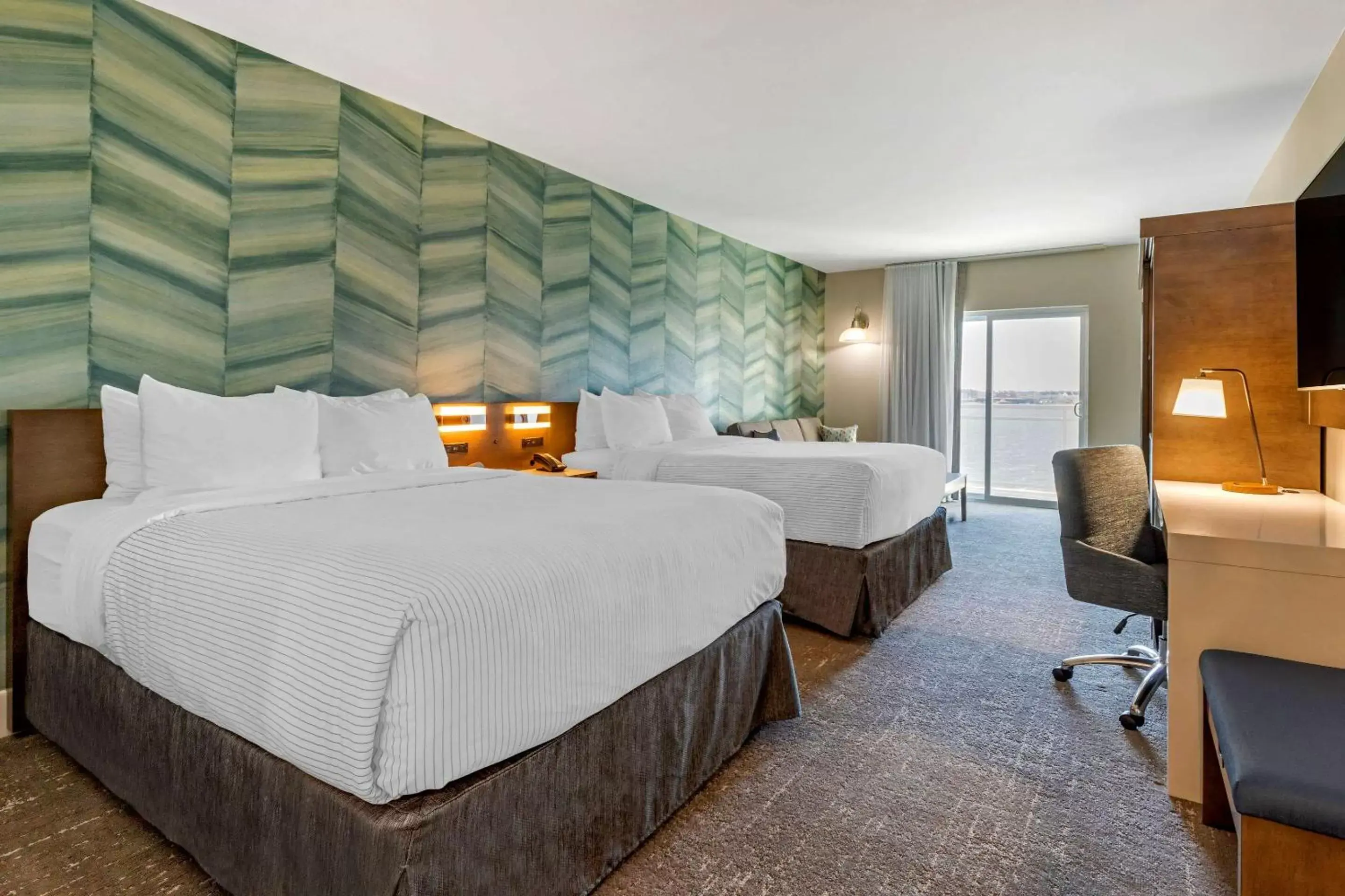 Photo of the whole room, Bed in Cambria Hotel Ocean City - Bayfront