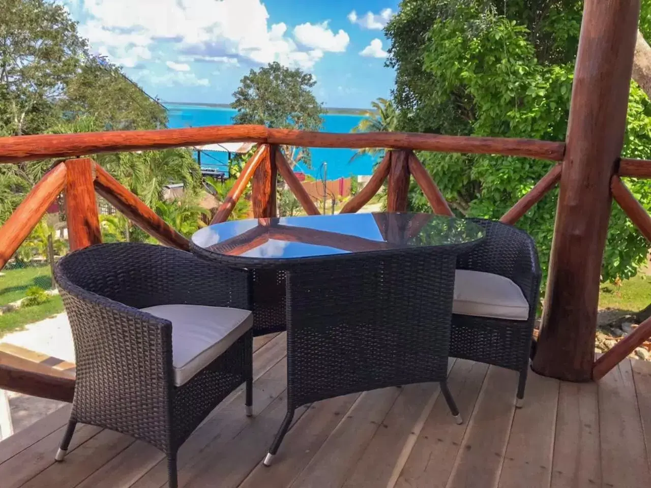 Seating area, Balcony/Terrace in Hotel Pancho Villas Bacalar Vista a Laguna