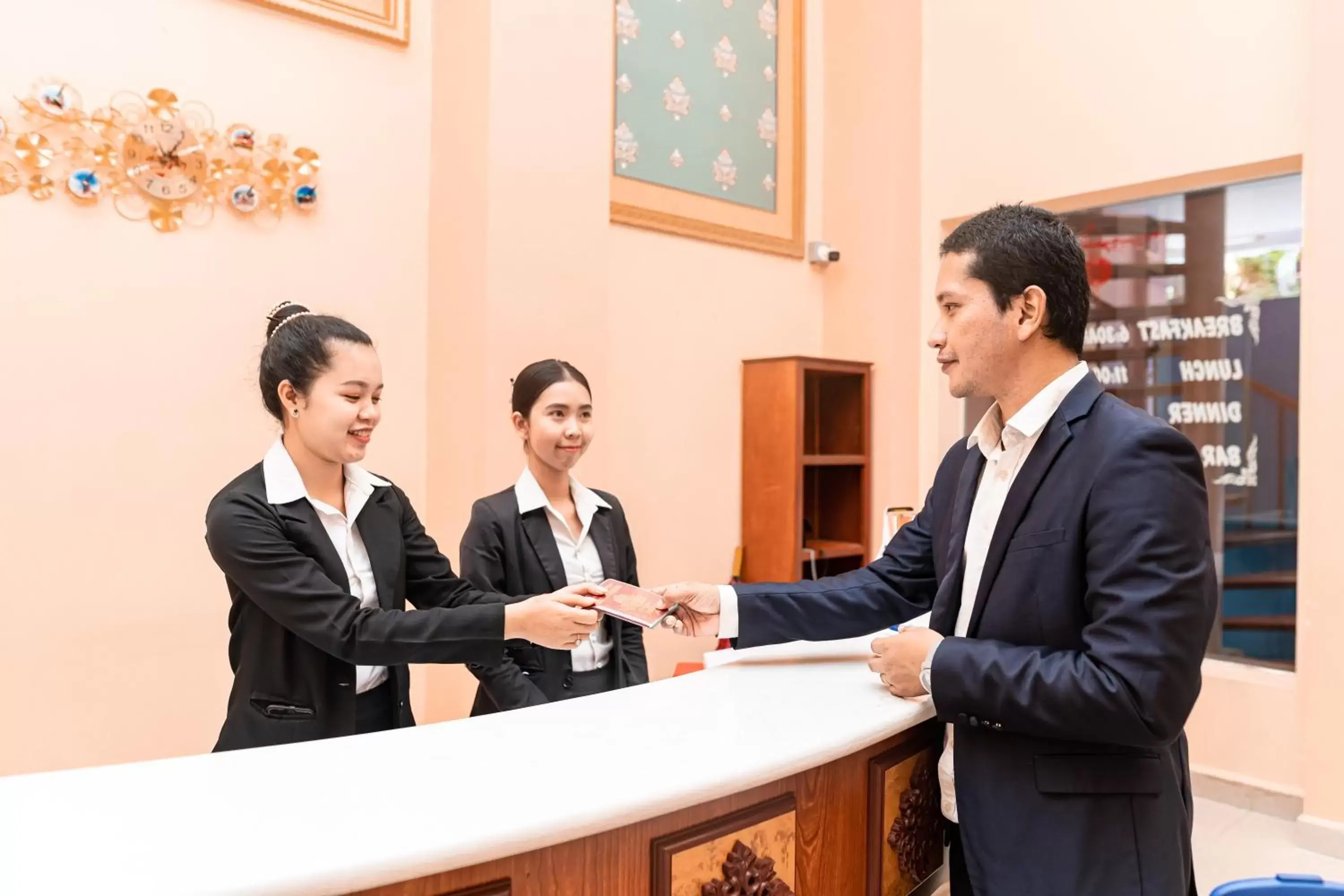 Property building, Lobby/Reception in Silver Mounts Hotel