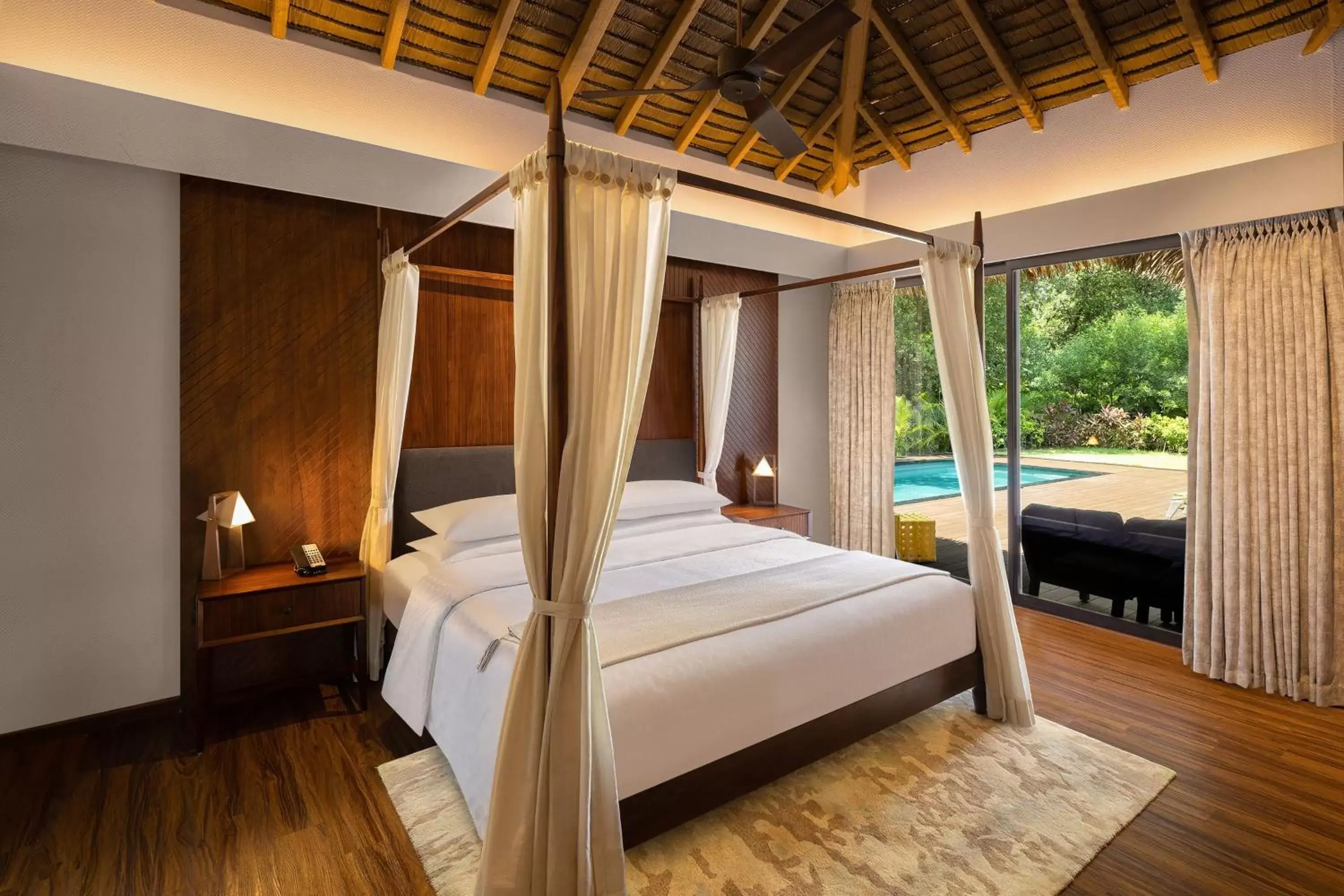 Bedroom, Bed in Sheraton Grand Chennai Resort & Spa