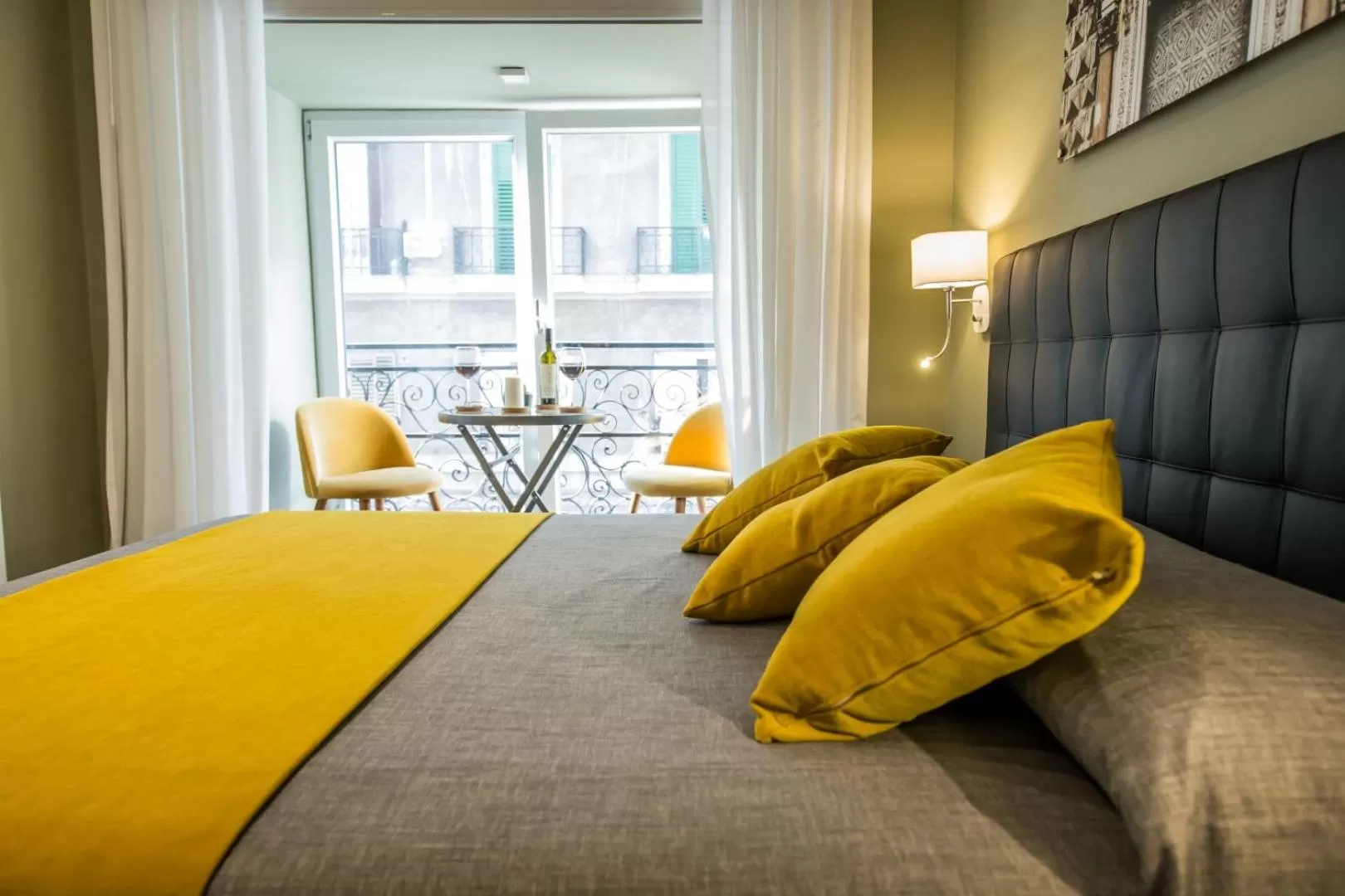 Bedroom, Bed in B&B Art House