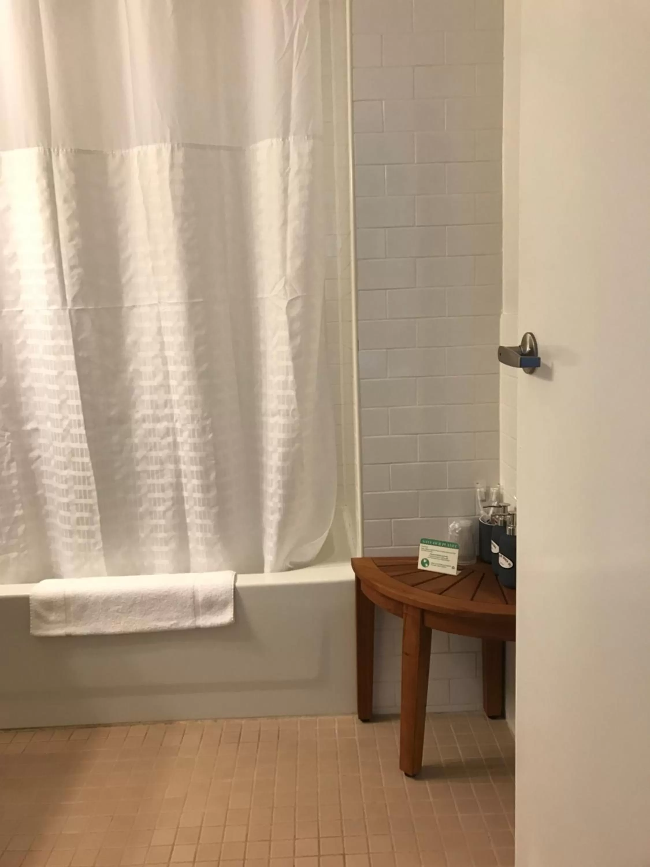 Bathroom in Hotel Mimosa