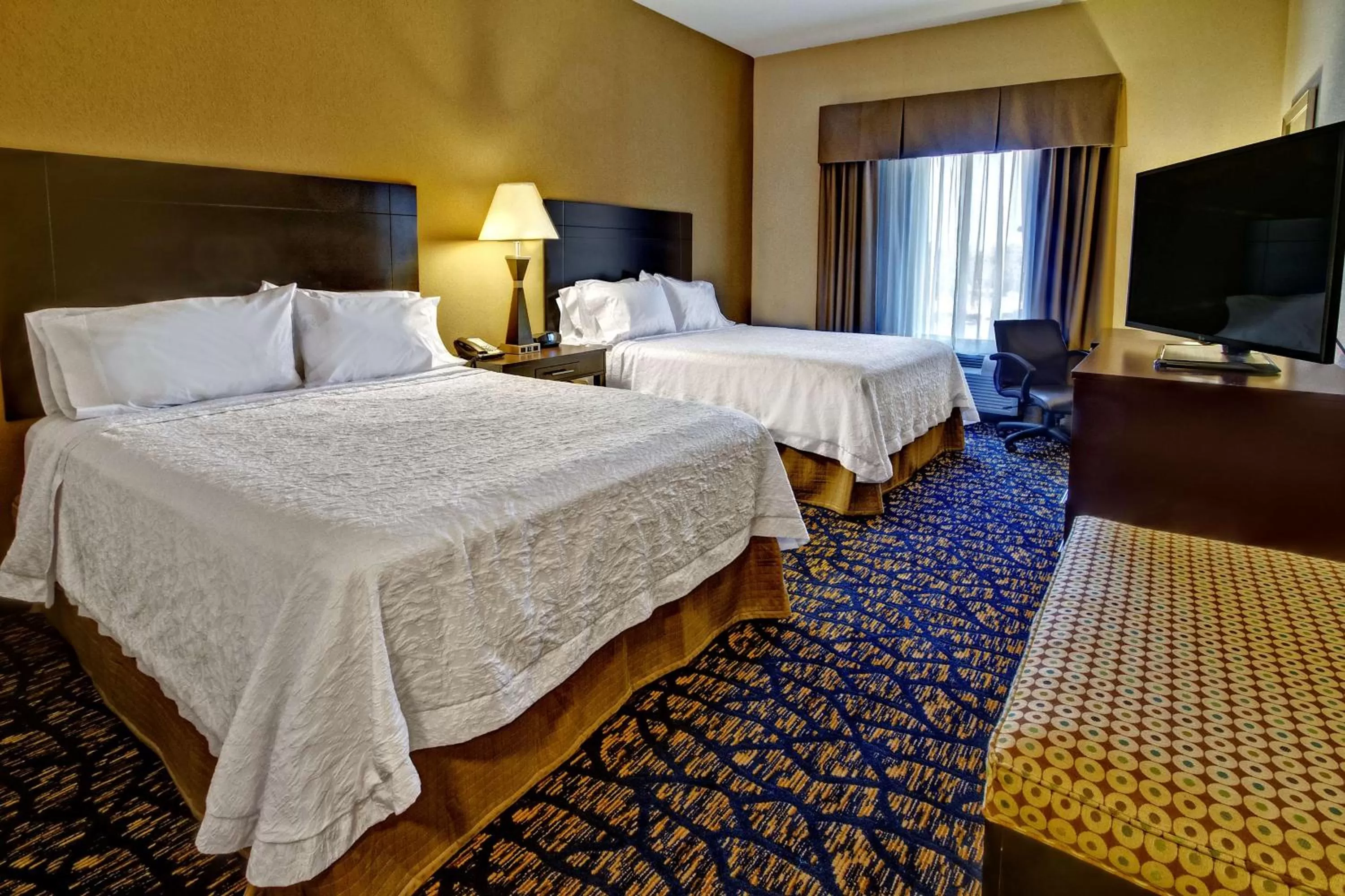 Bed in Hampton Inn Clarksdale, Ms