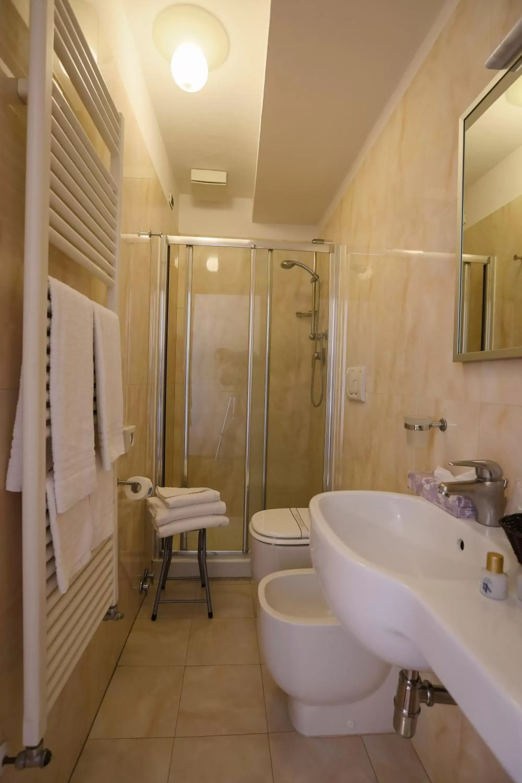 Bathroom in Hotel Duomo