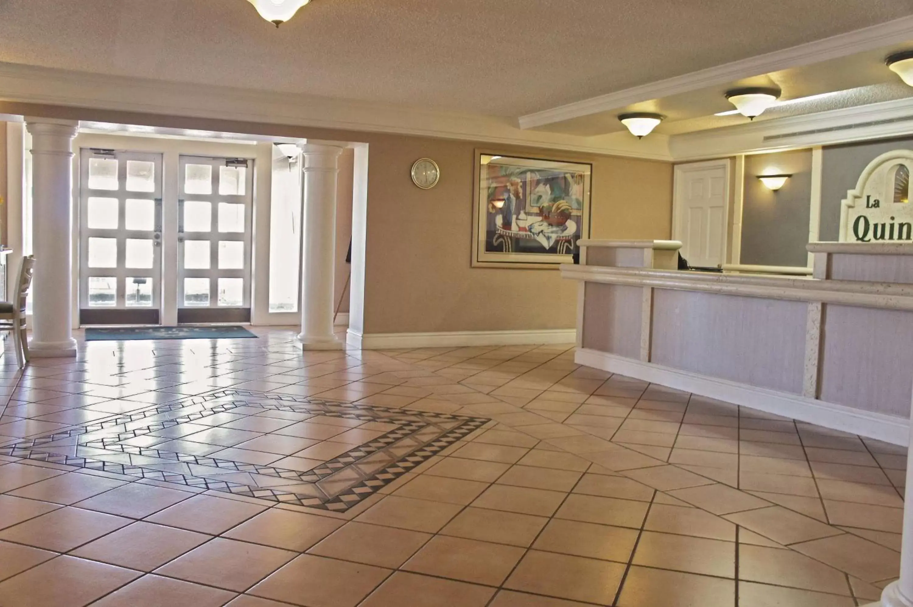 Lobby or reception, Lobby/Reception in La Quinta Inn by Wyndham Albuquerque Airport