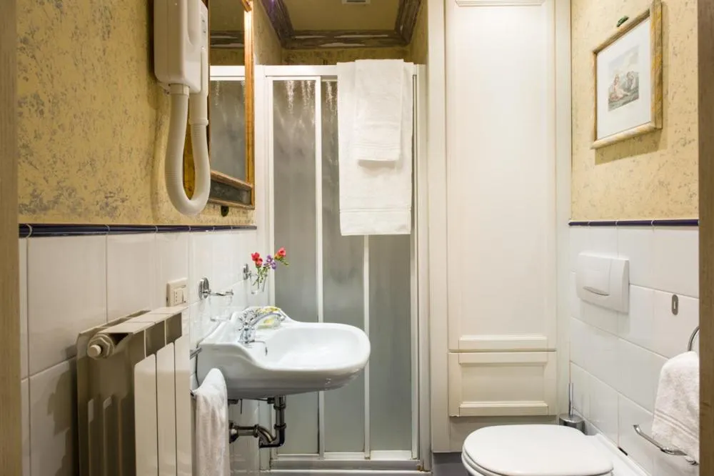 Bathroom in Residenza Castiglioni