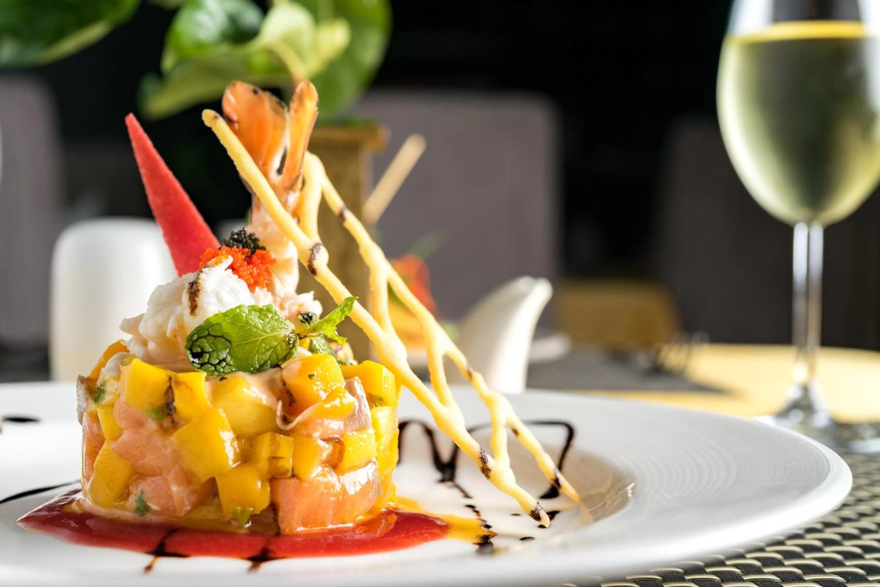 Meals in Metta Residence & Spa