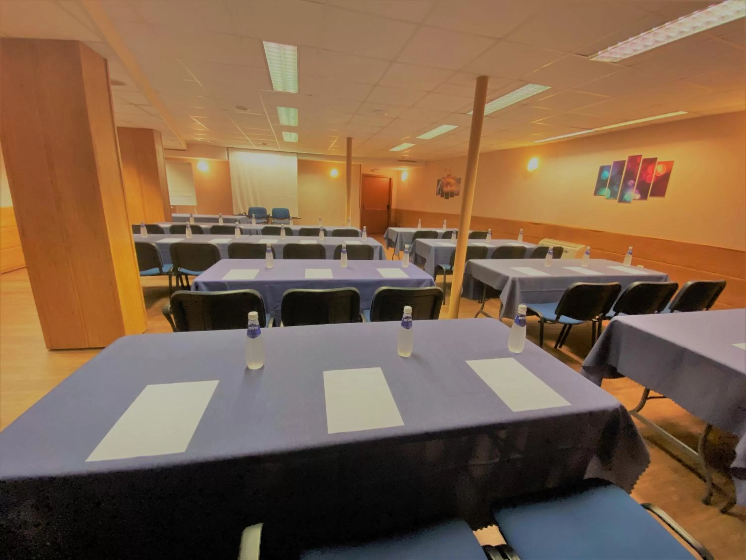 Meeting/conference room in Light Hotel