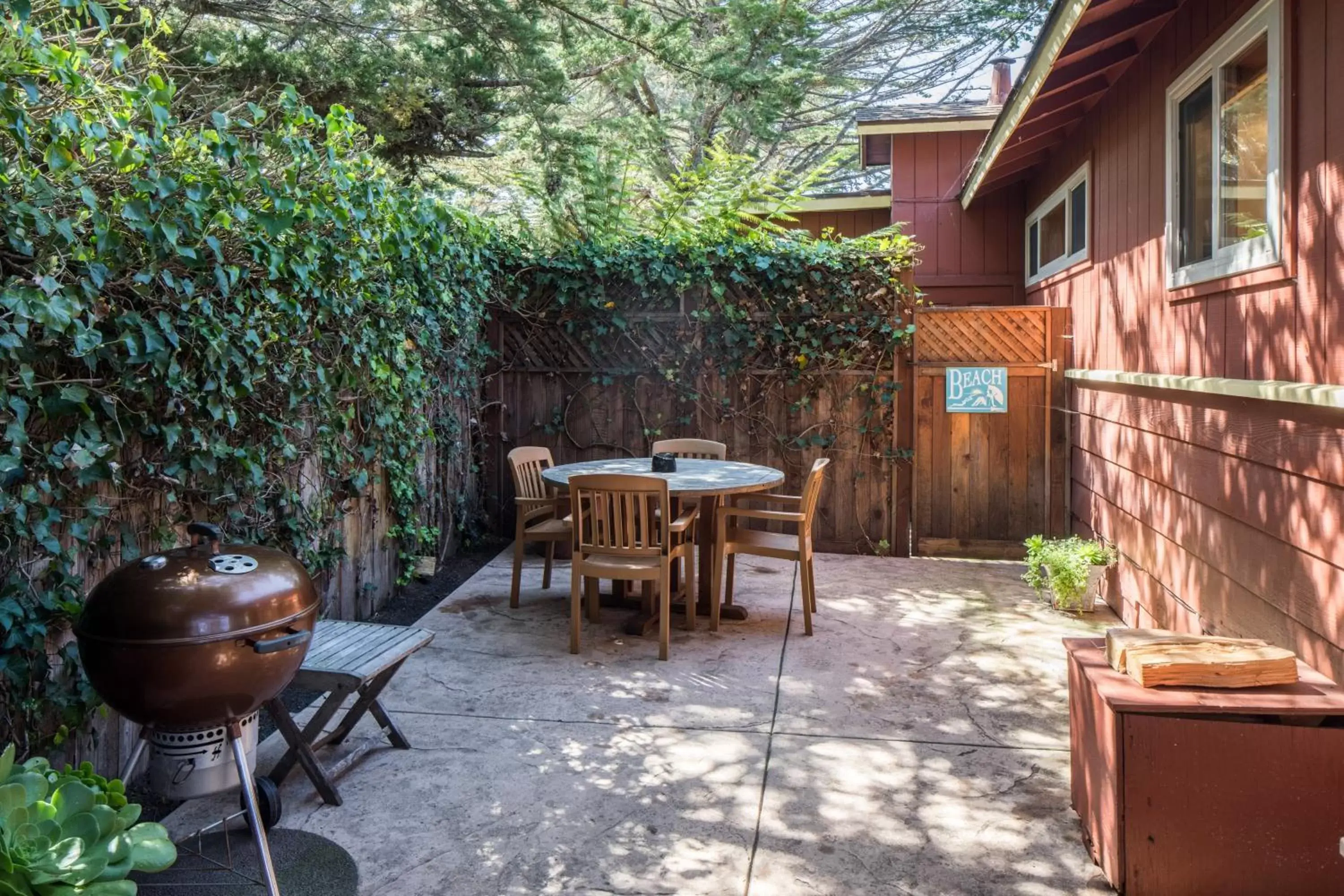 Patio, BBQ Facilities in Andril Fireplace Cottages