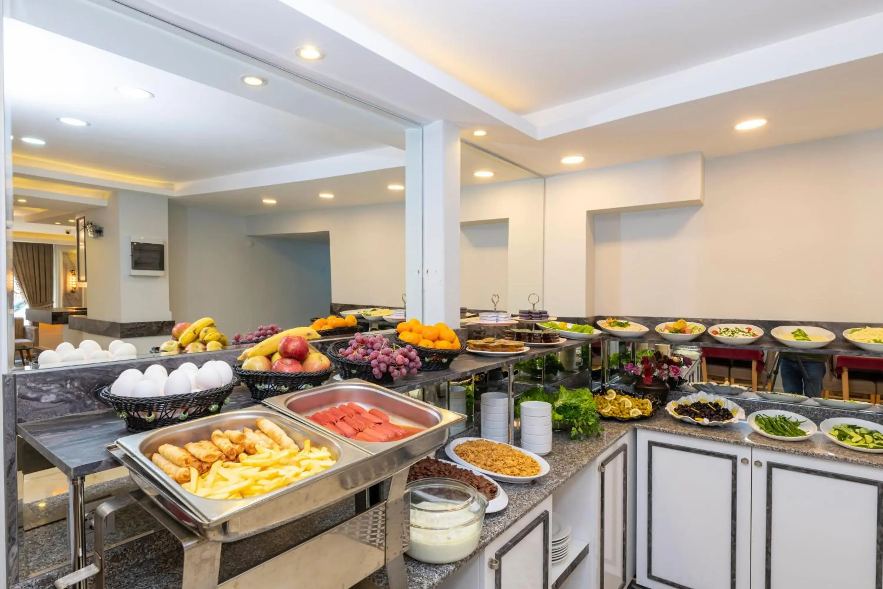 Buffet breakfast in Hotel Yesilpark