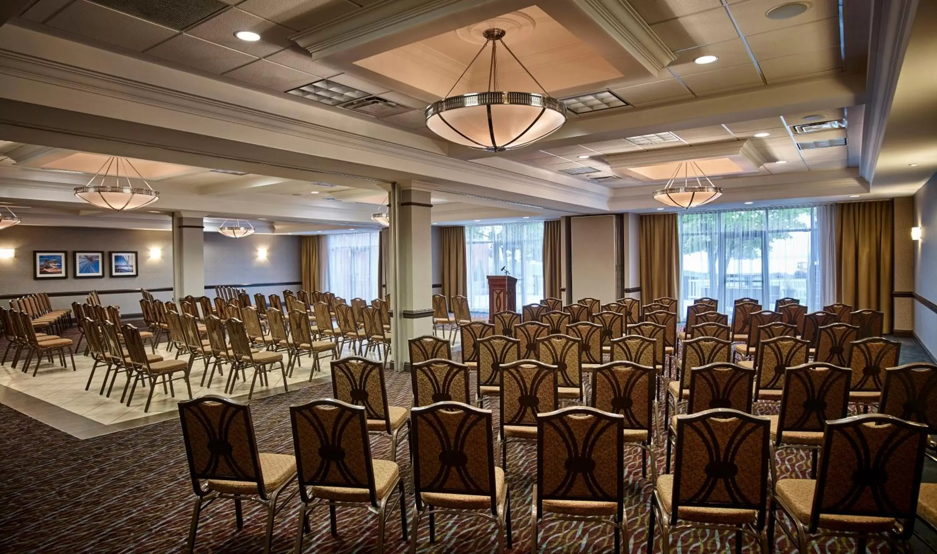 Banquet/Function facilities in Waterfront Hotel Downtown Burlington