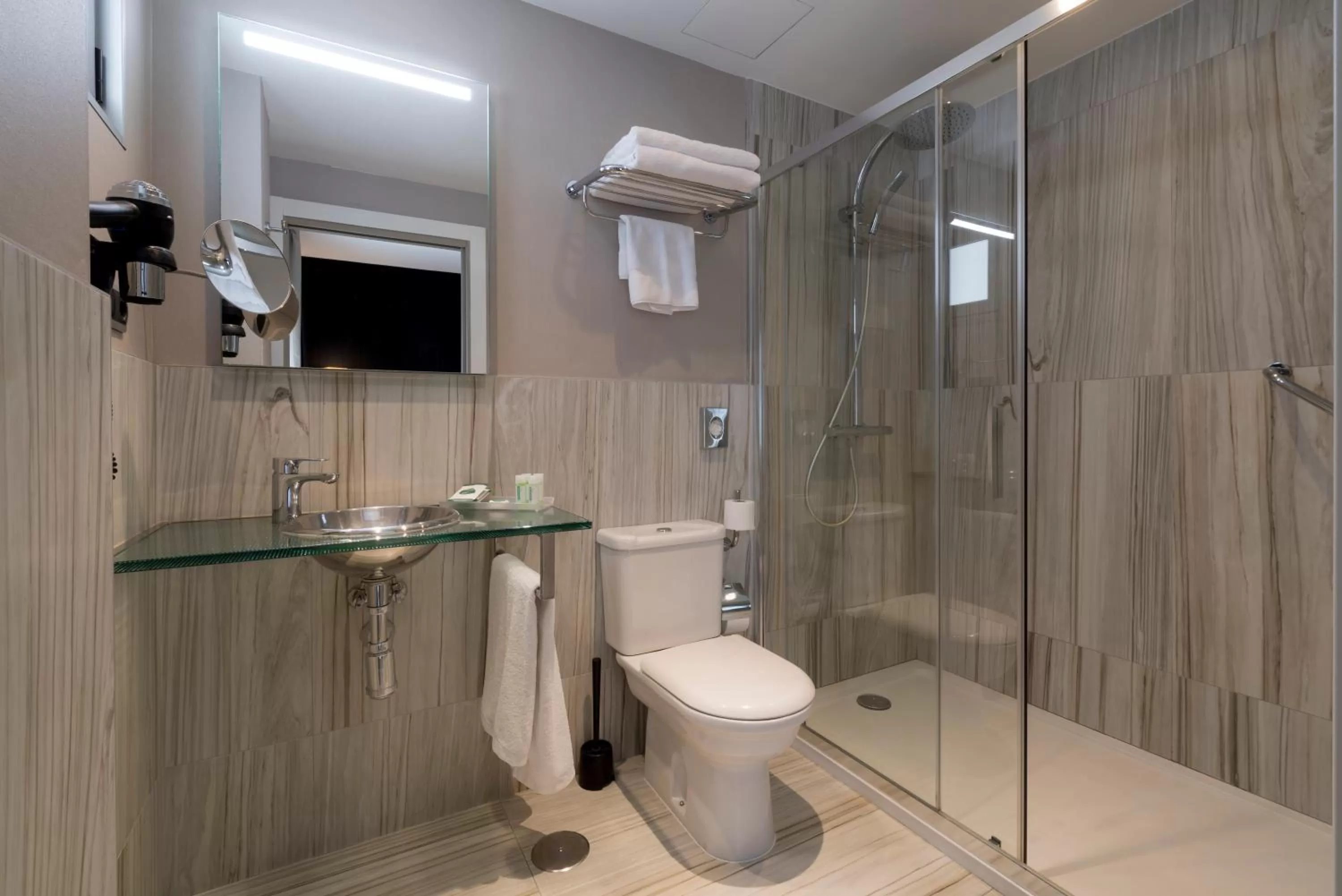 Bathroom in Hotel Plaza