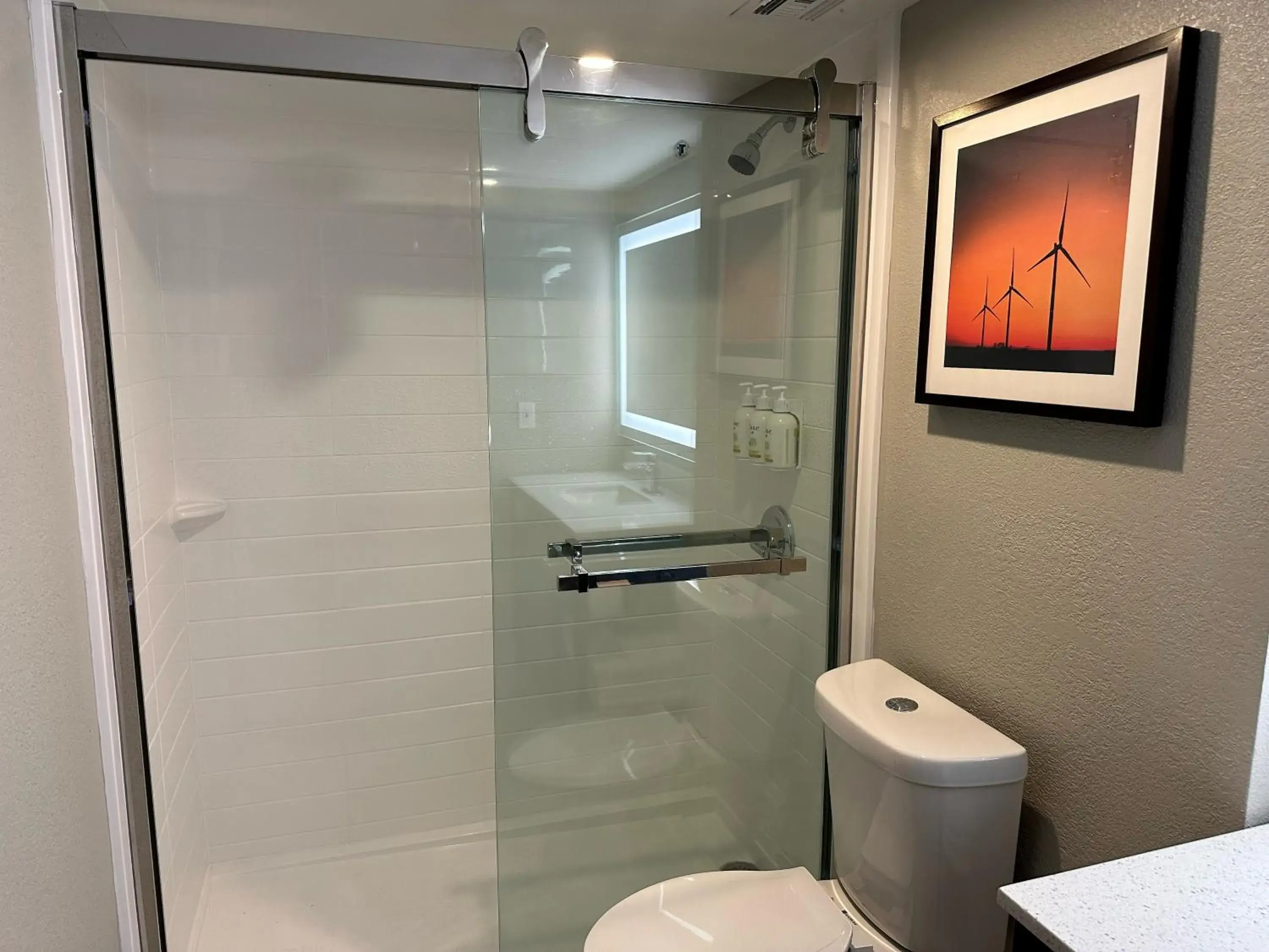Bathroom in La Quinta Inn by Wyndham Huntsville Research Park
