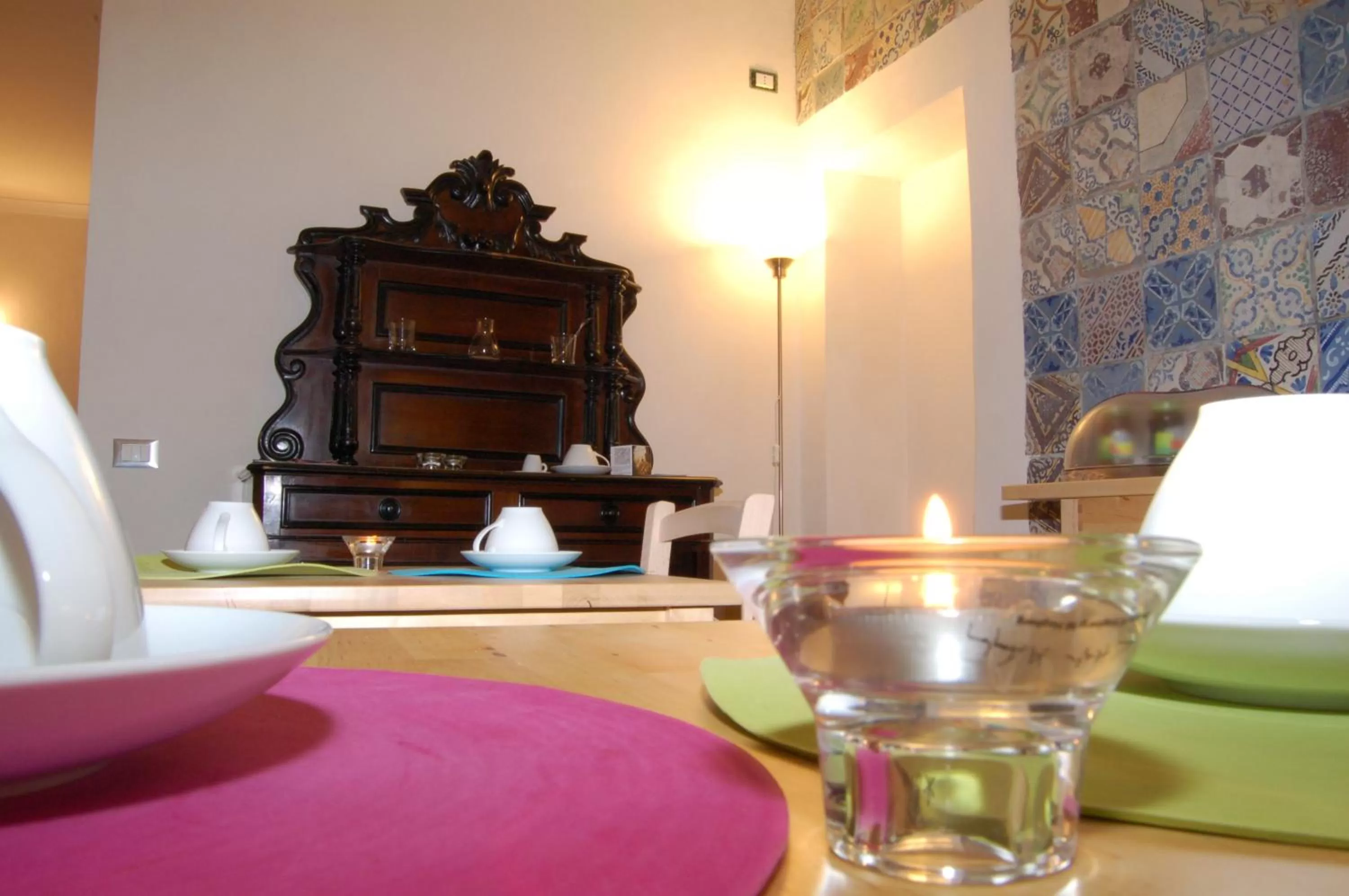 Communal lounge/ TV room in Federico Secondo B&B