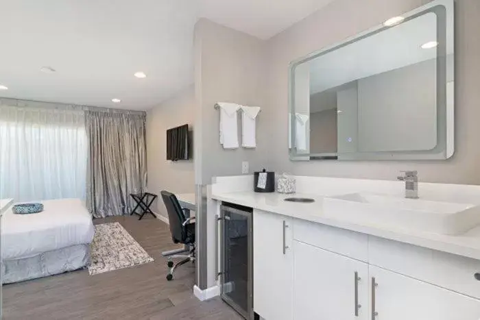 Bedroom in Sands Of La Jolla