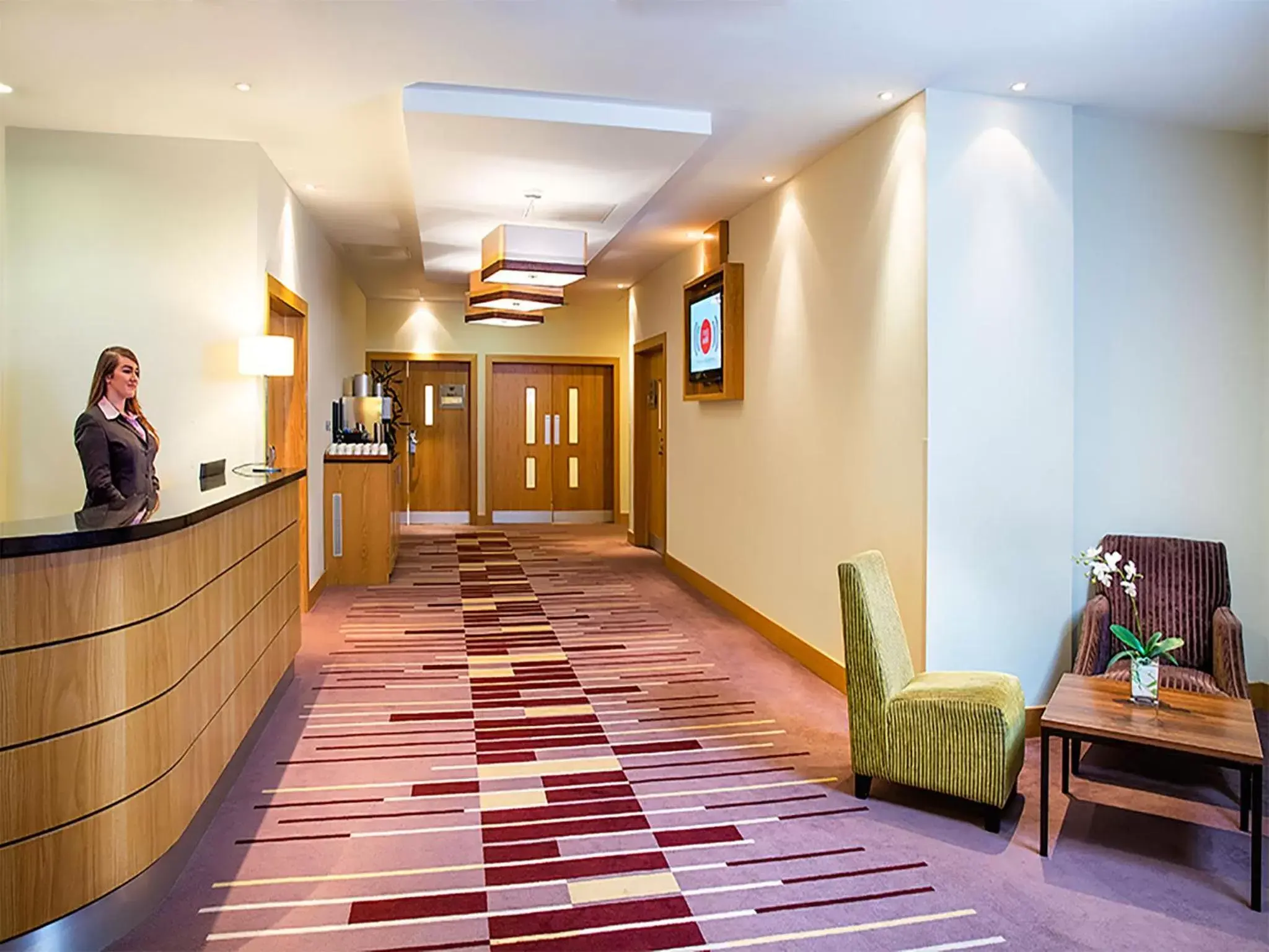 Banquet/Function facilities, Lobby/Reception in Leonardo Hotel Exeter - Formerly Jurys Inn
