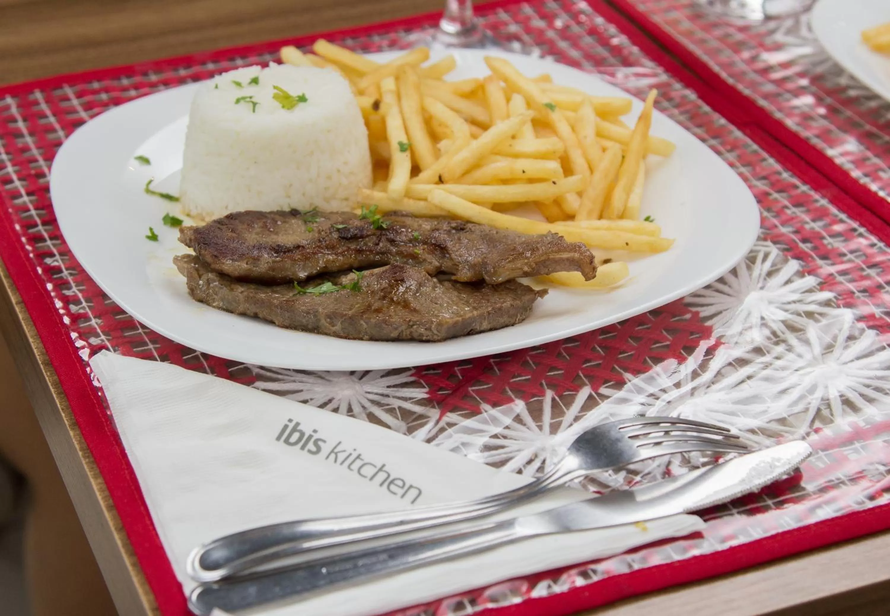 Restaurant/places to eat in ibis Maceio Pajuçara