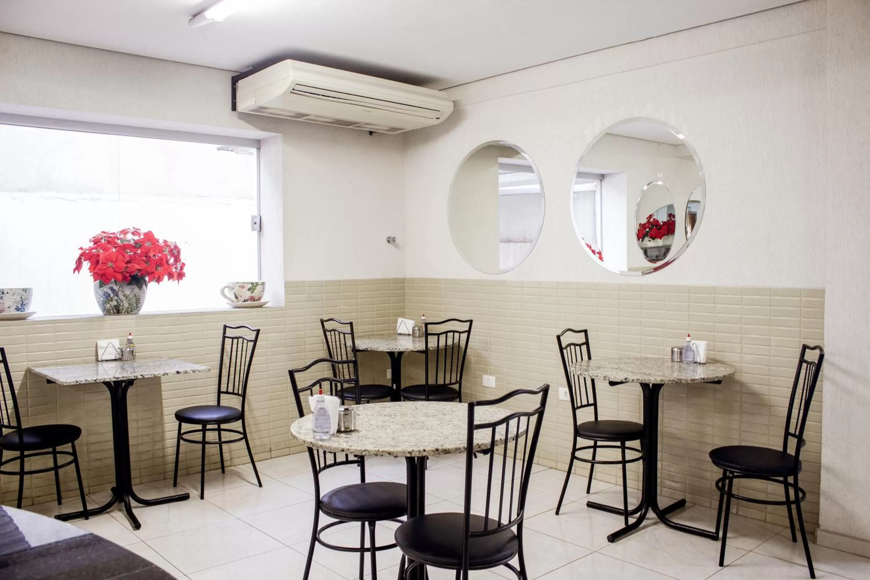 Dining area in Alkimia Hotel