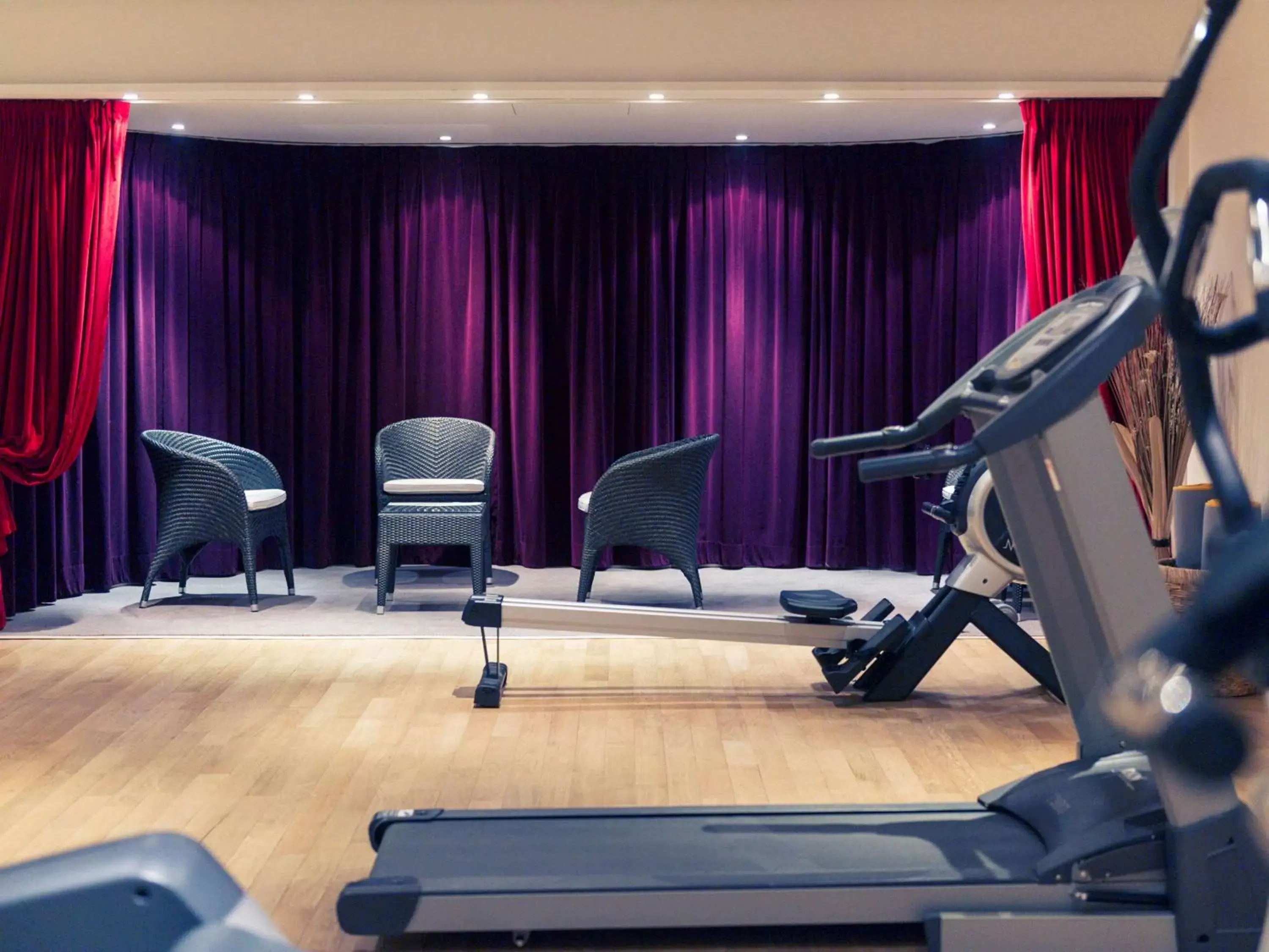 Fitness centre/facilities, Fitness Center/Facilities in Mercure Maurepas Saint Quentin