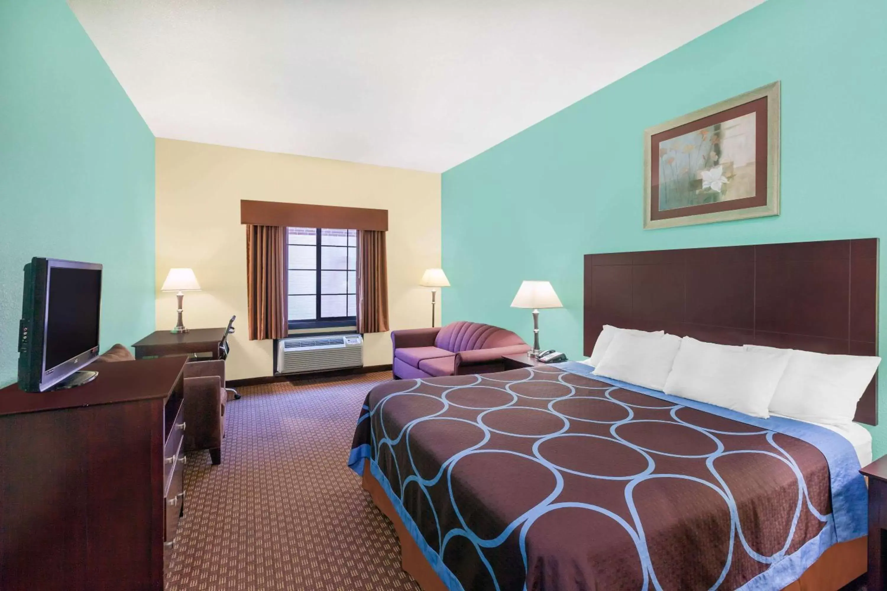 Photo of the whole room, Bed in Days Inn by Wyndham Kemah