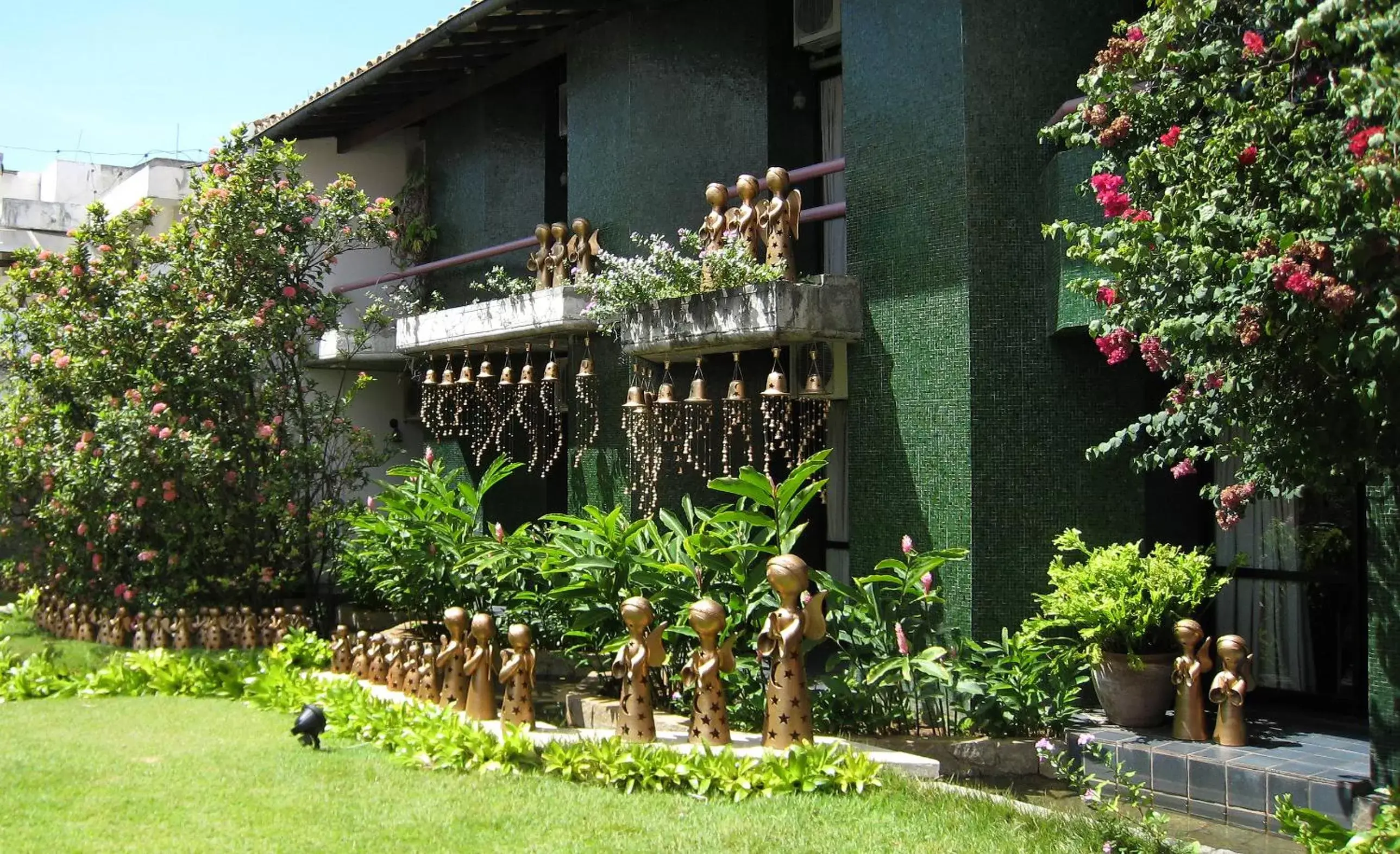 Decorative detail, Garden in Hotel Catharina Paraguaçu