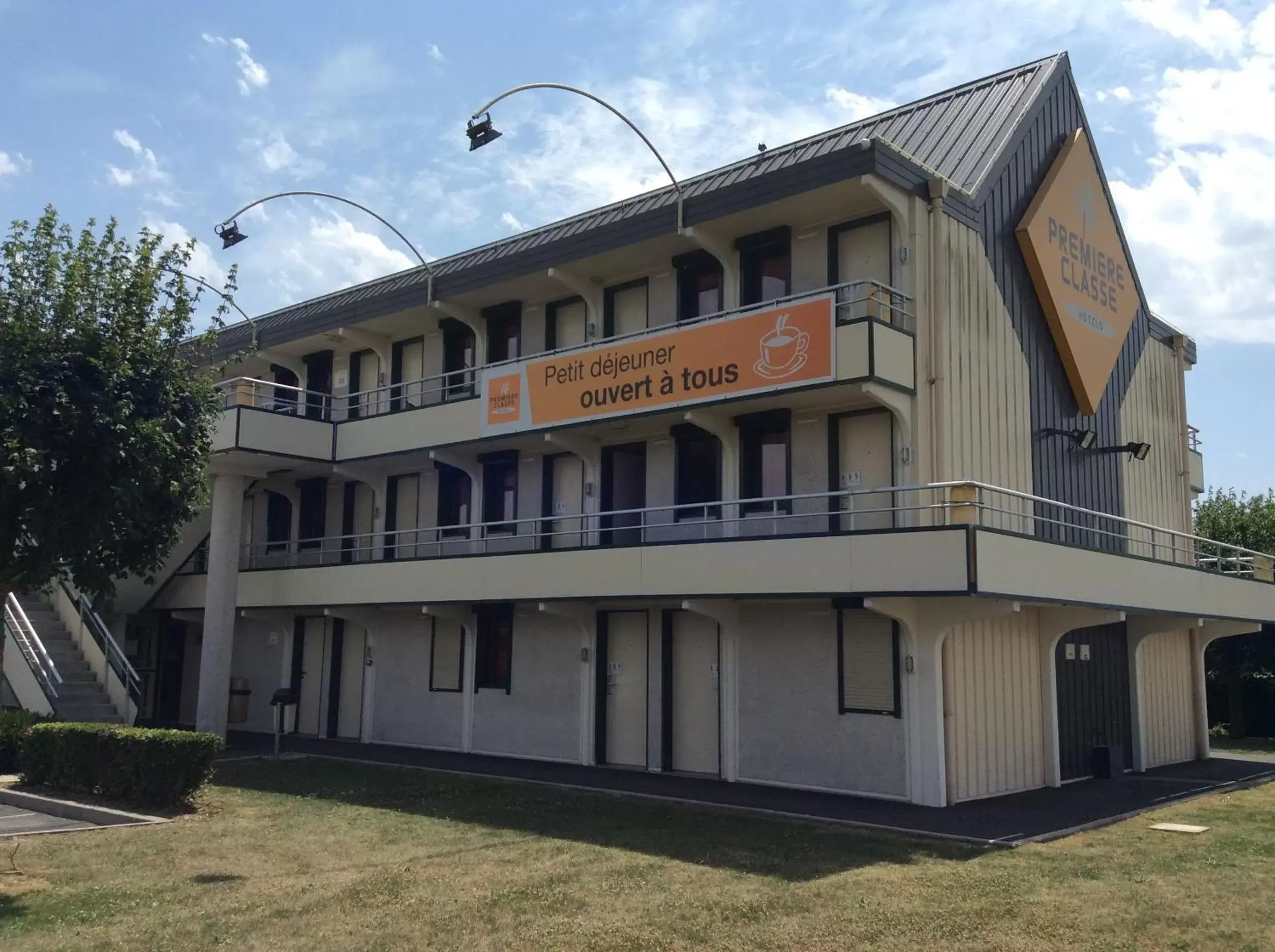 Property Building in Première Classe Chateauroux - Saint Maur