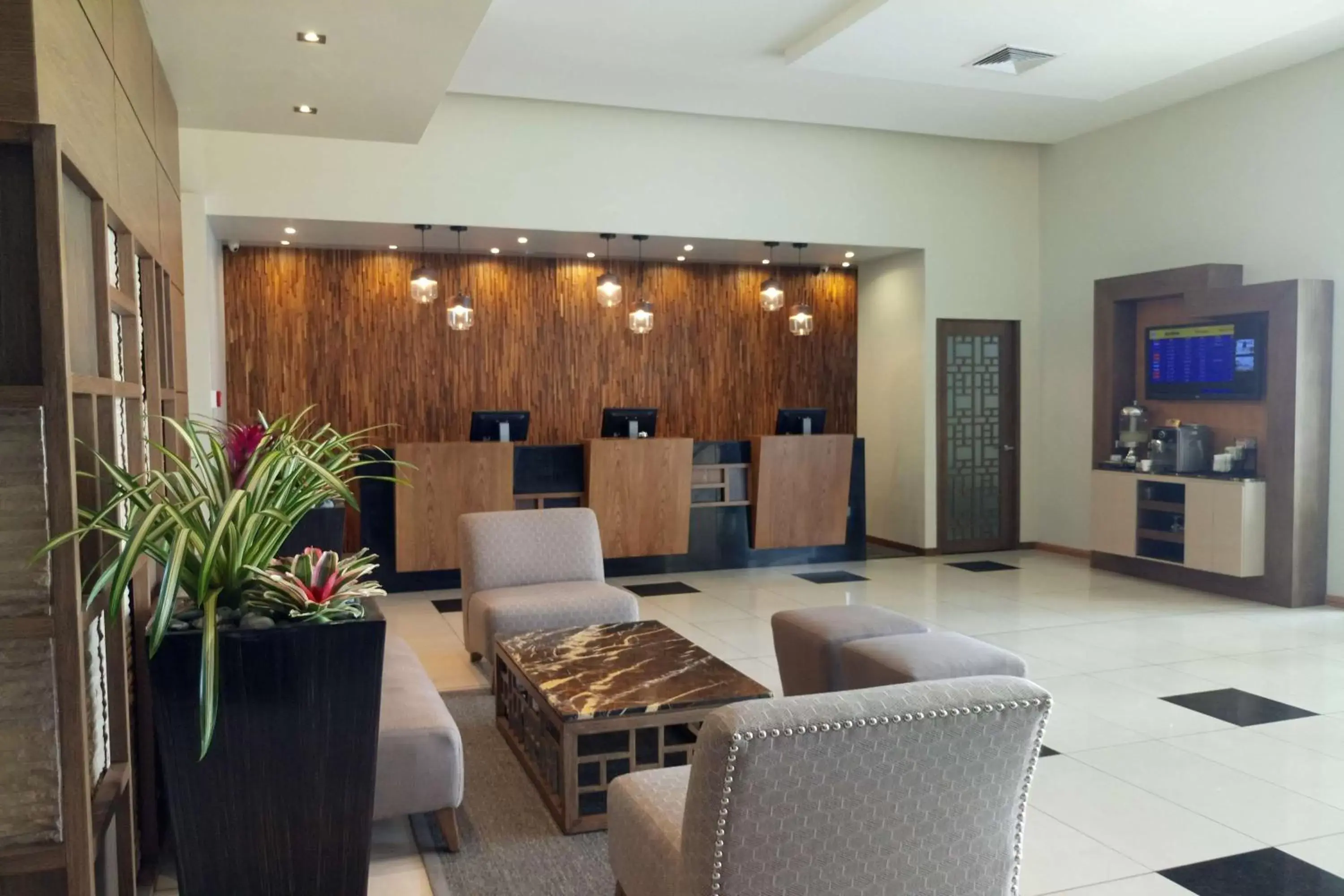 Lobby or reception in Wyndham Garden Guayaquil