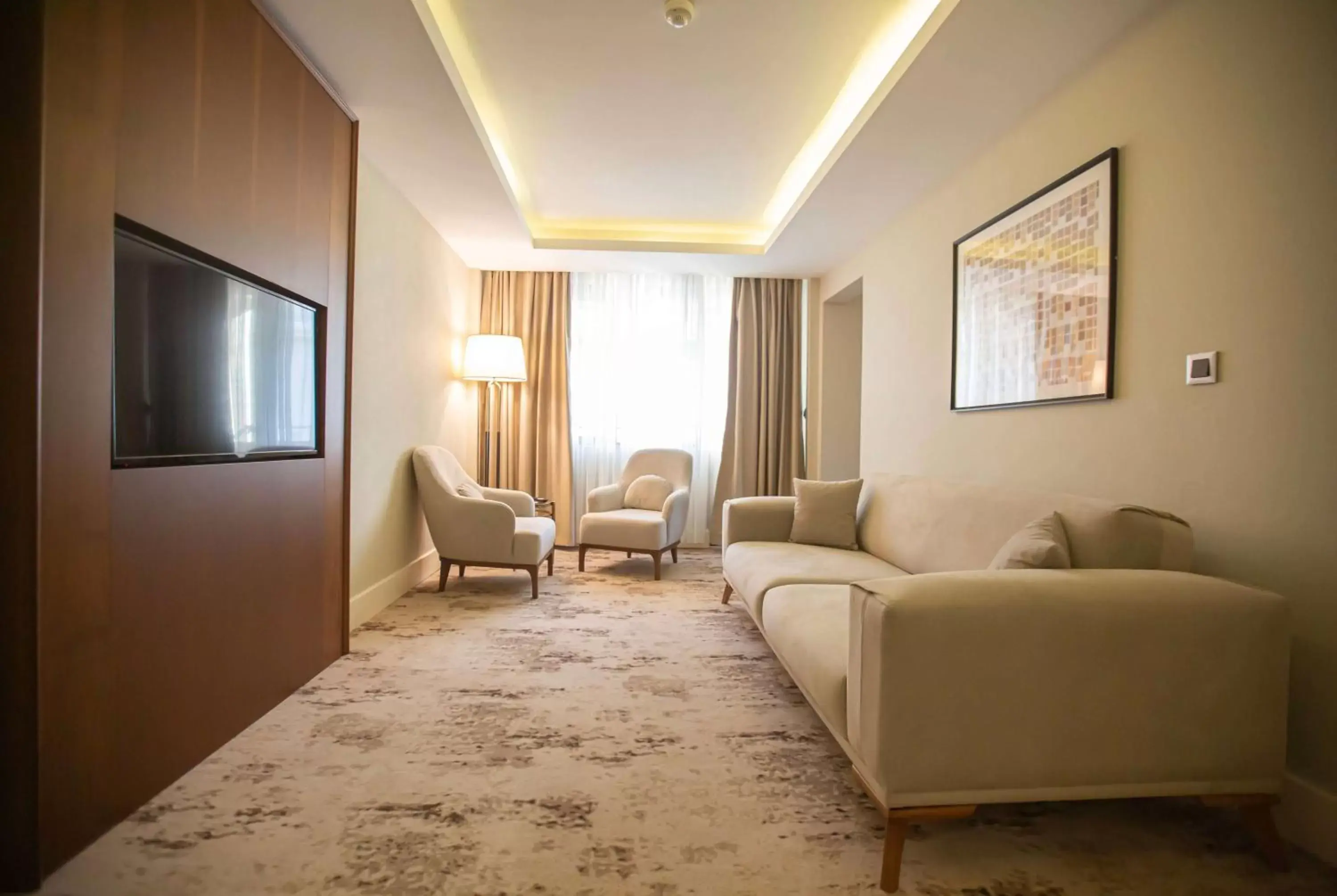 Bed, Seating Area in Ramada Plaza Sultanahmet