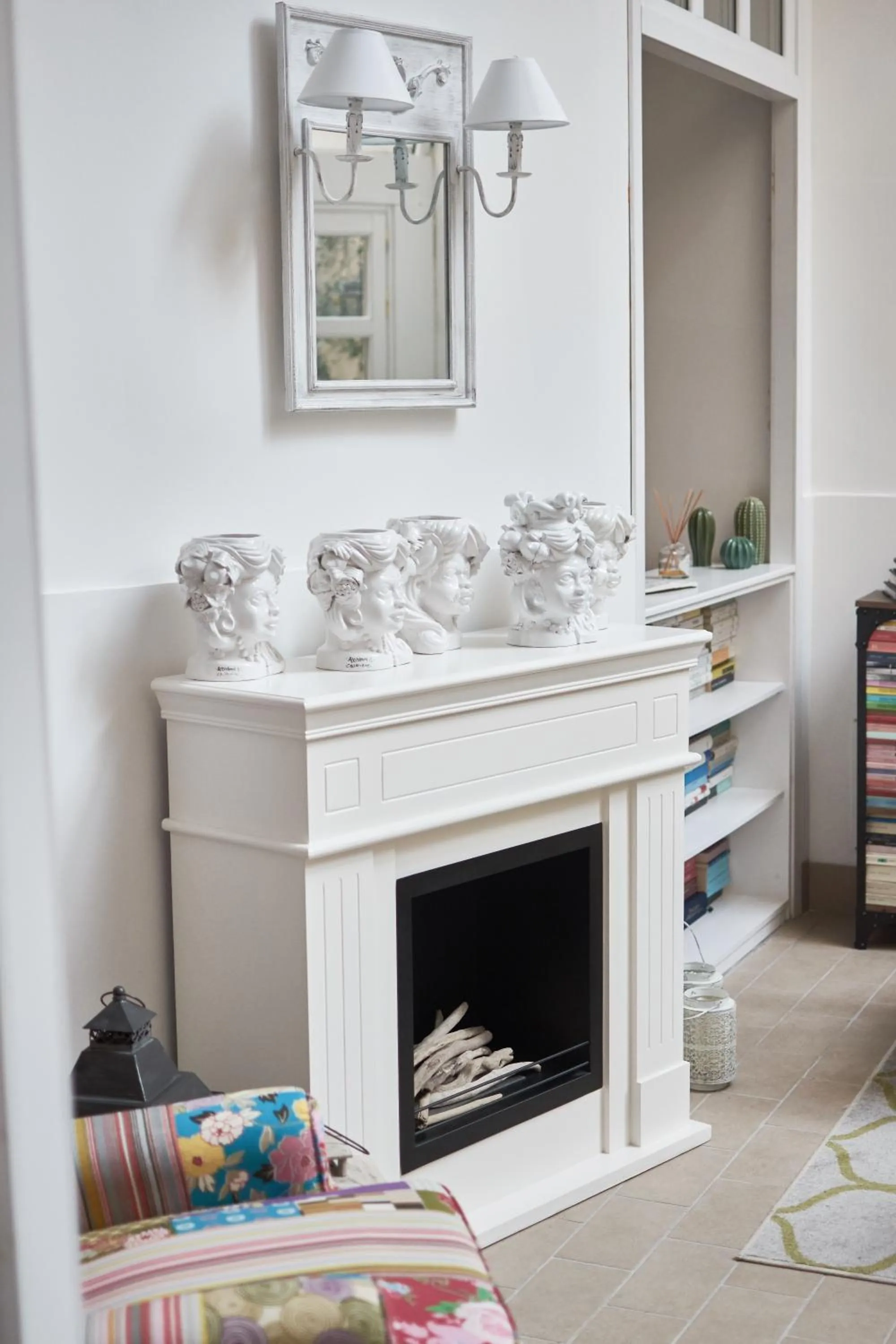 Library in Cas'E Charming House