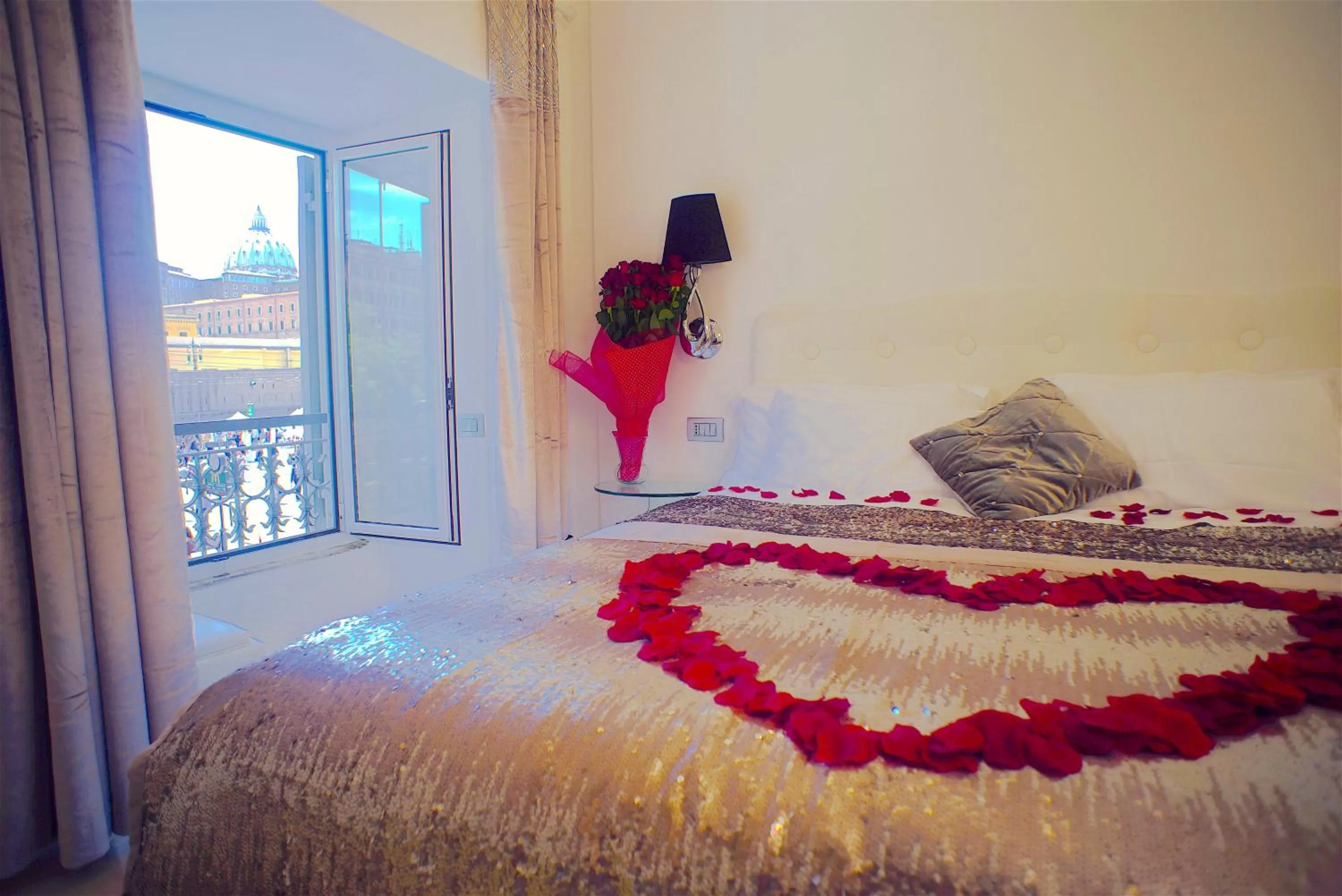 Nearby landmark, Bed in San Pietro Grand Suite