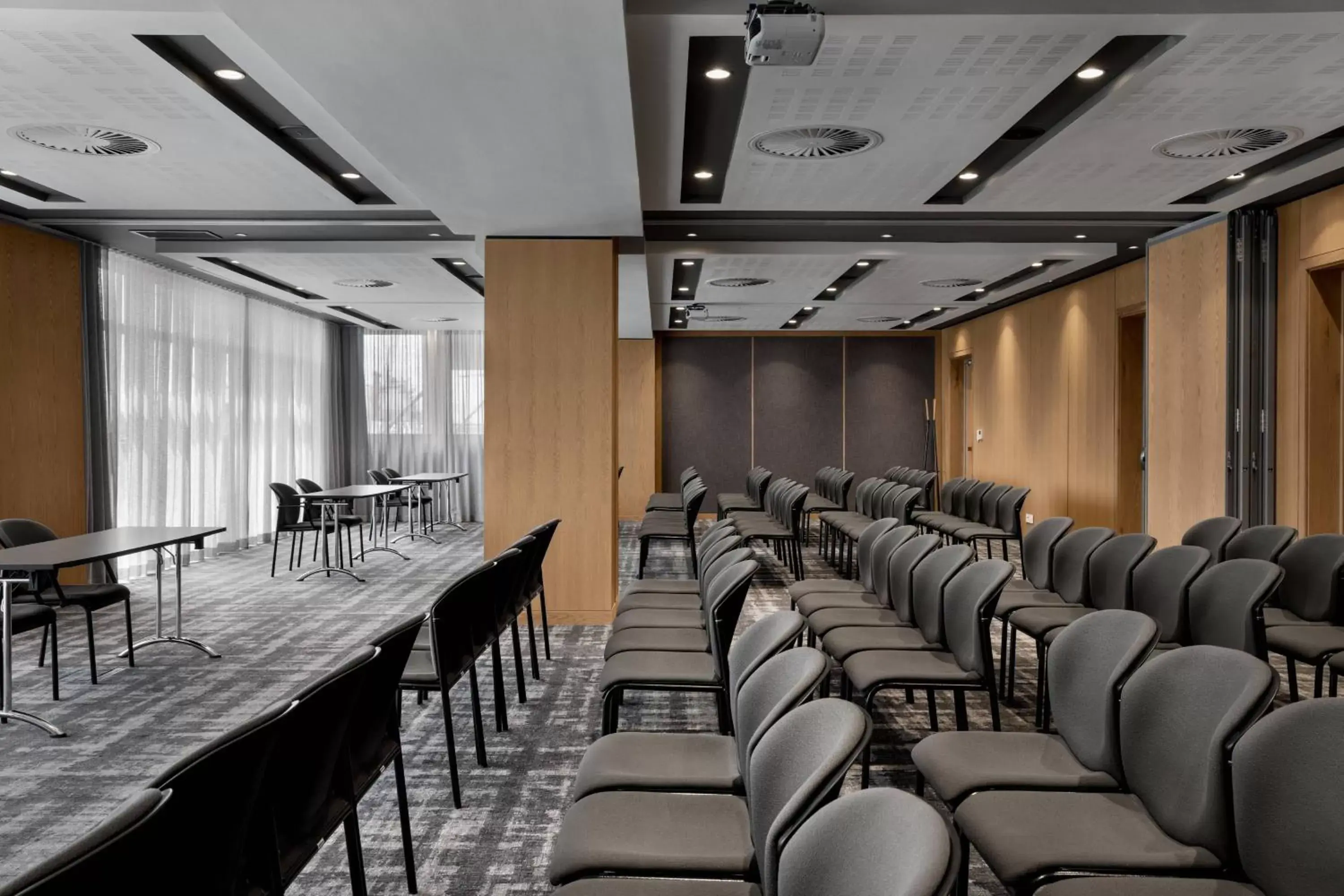 Meeting/conference room in AC Hotel by Marriott Cape Town Waterfront