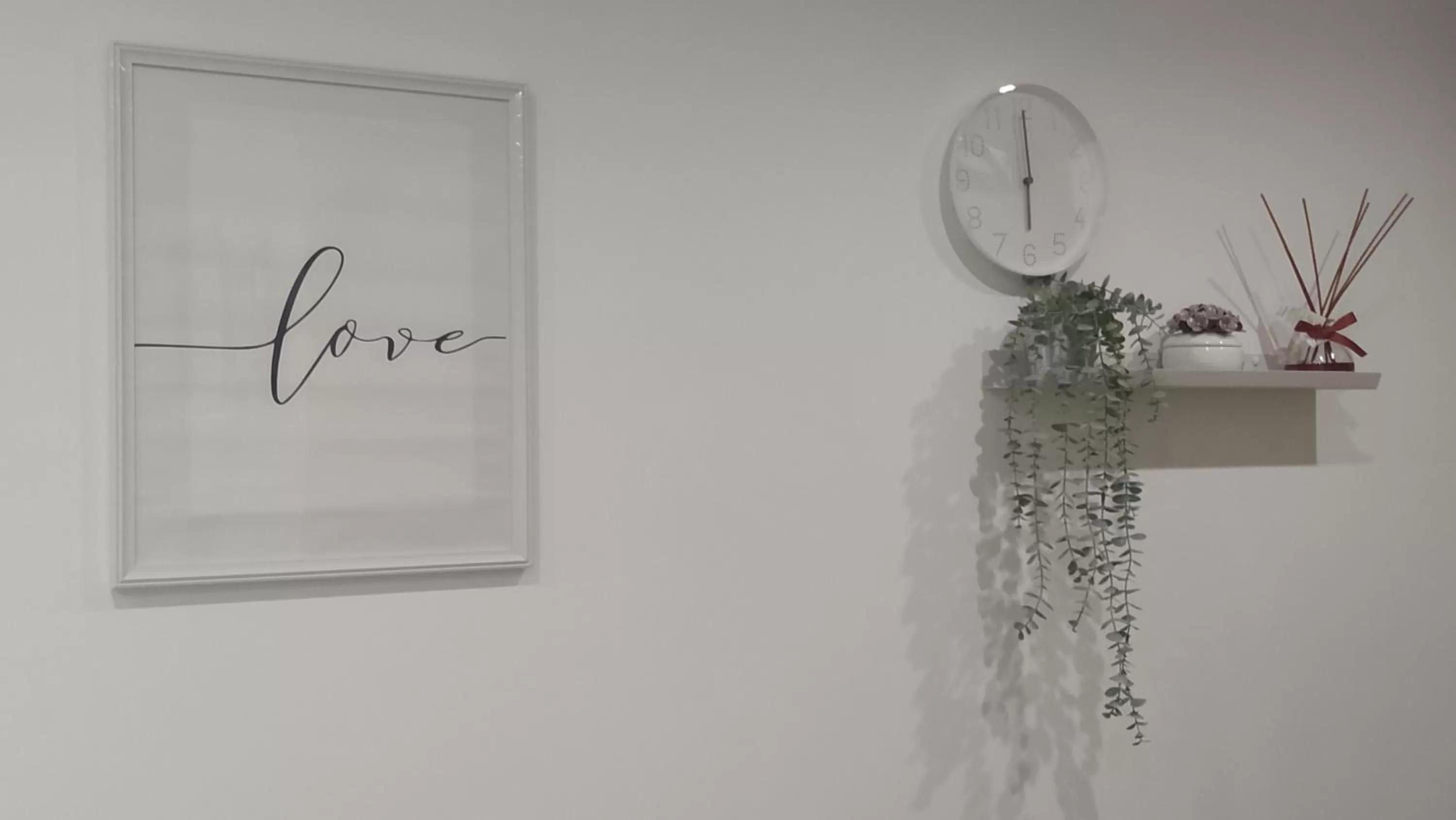 Logo/Certificate/Sign in Comeacasa B&B