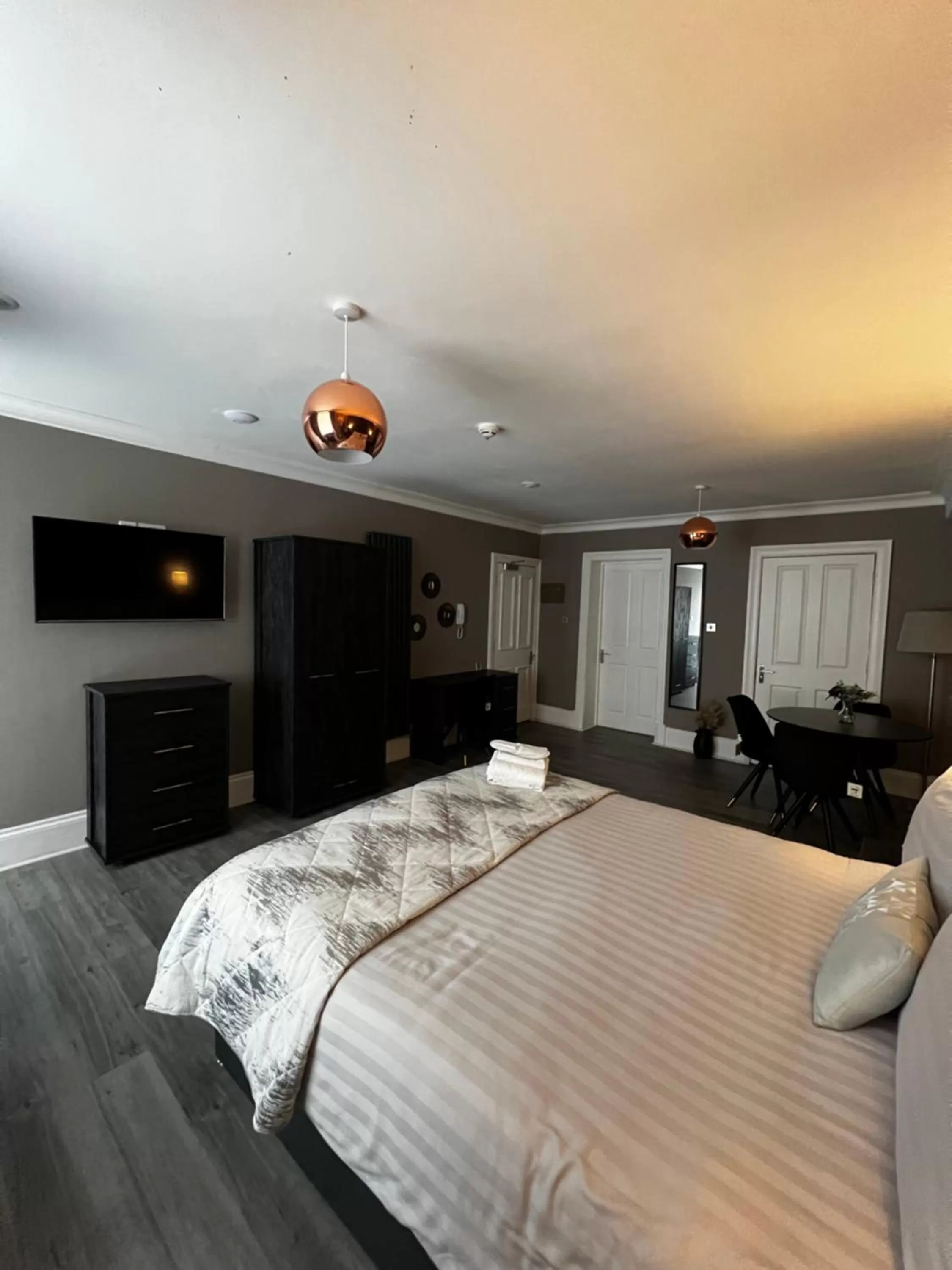 Bed in Amani Apartments - Glasgow City Centre