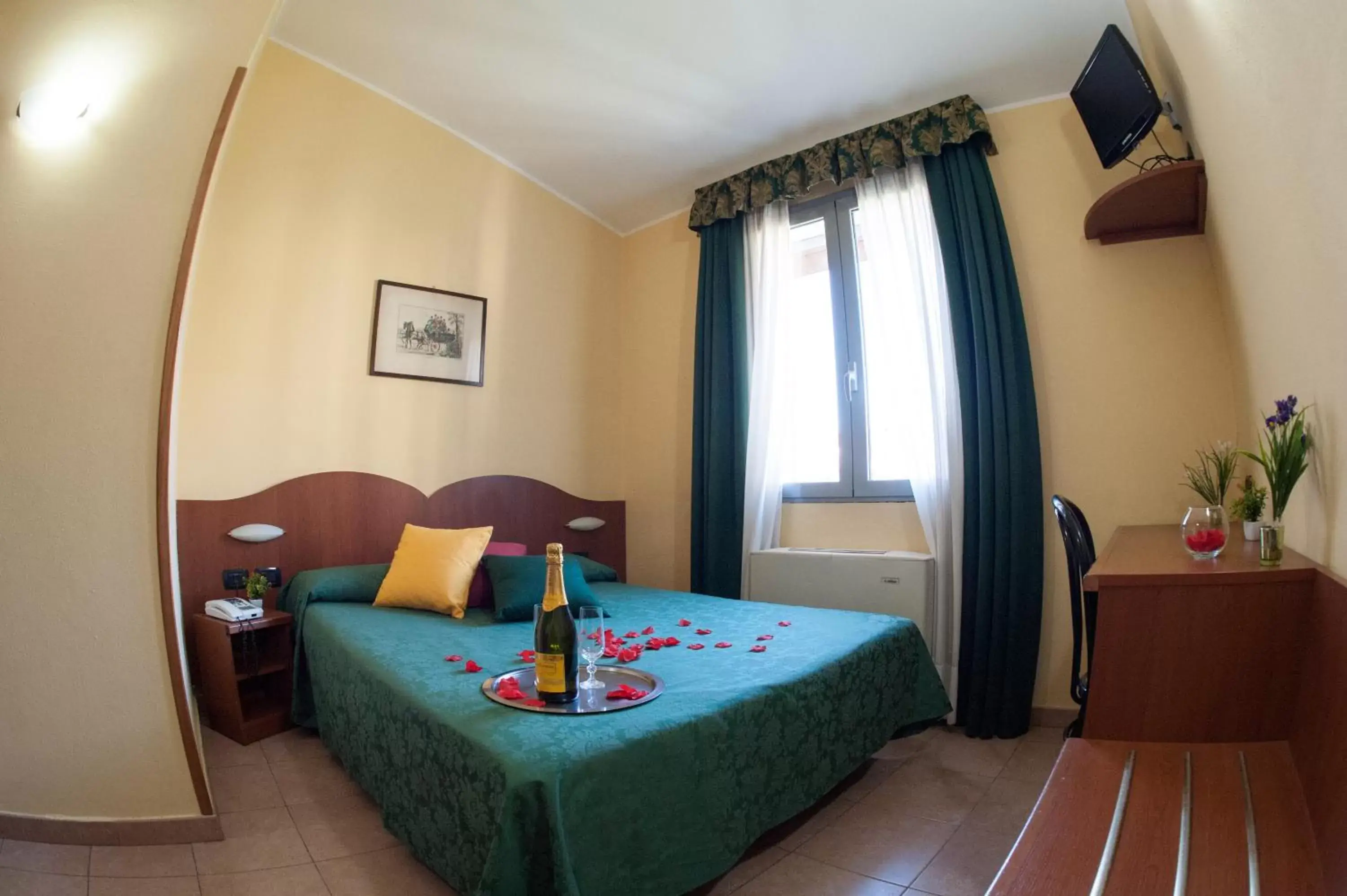 Bedroom, Bed in The Best Hotel Bedroom, Bed in The Best Hotel