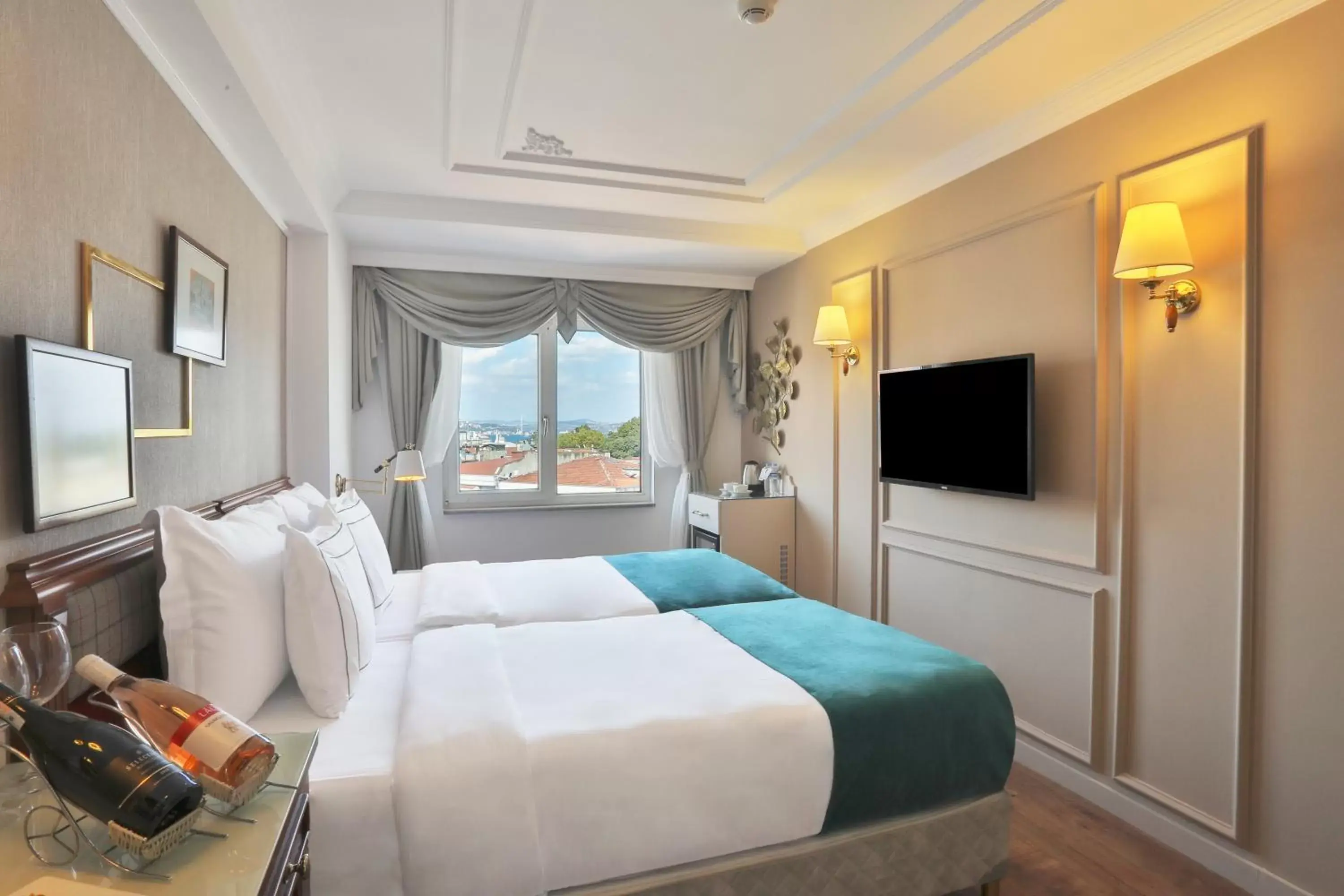 Photo of the whole room in Orient Express & Spa by Orka Hotels