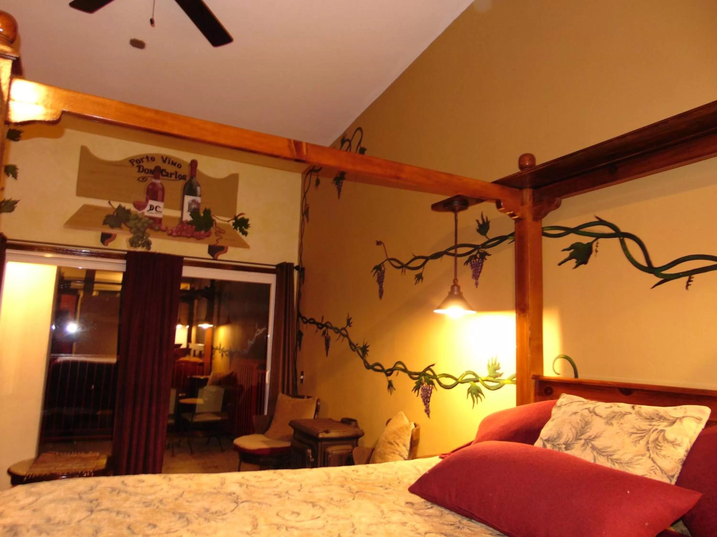 Bed in Poco Cielo Hotel