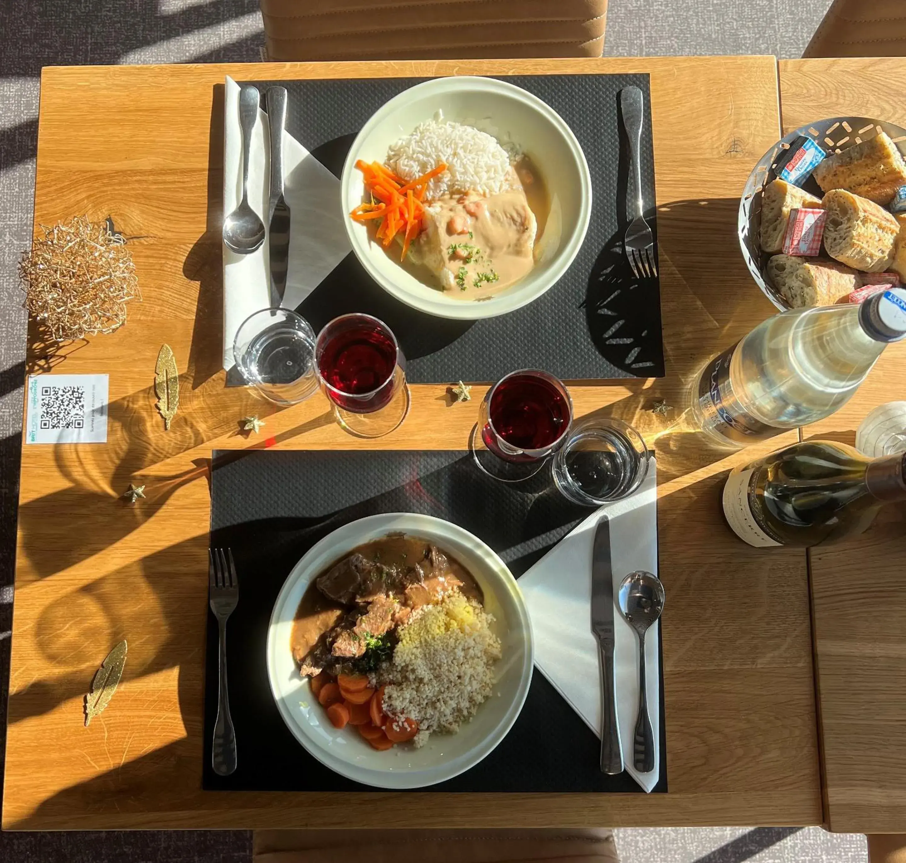 Meals, Lunch and Dinner in Brit Hotel Ploermel - Hotel de l'Hippodrome