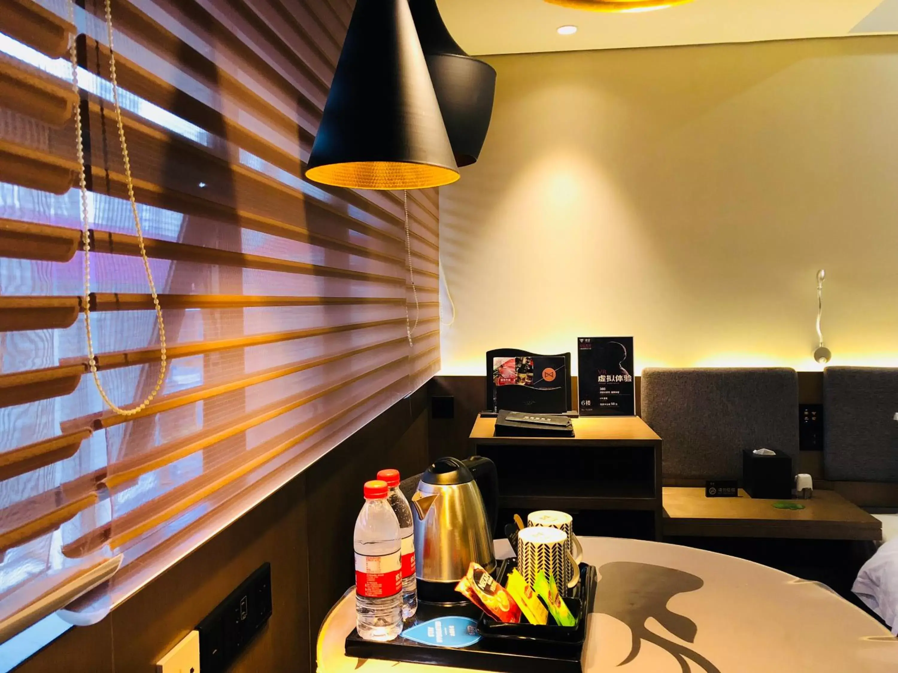 Food and drinks in Likto Hotel-Free Shuttle Bus to Canton Fair