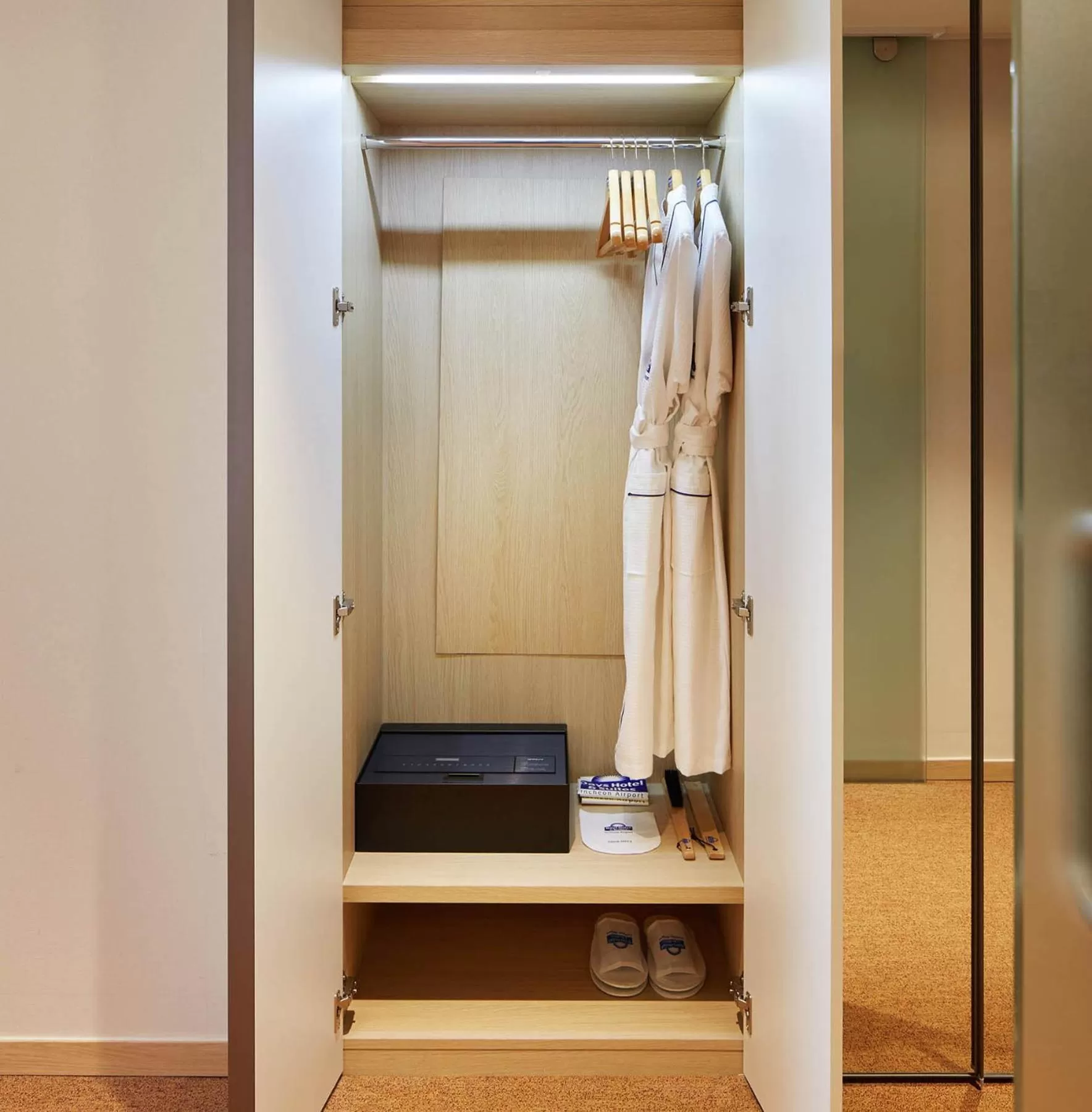 Decorative detail in Days Hotel & Suites by Wyndham Incheon Airport