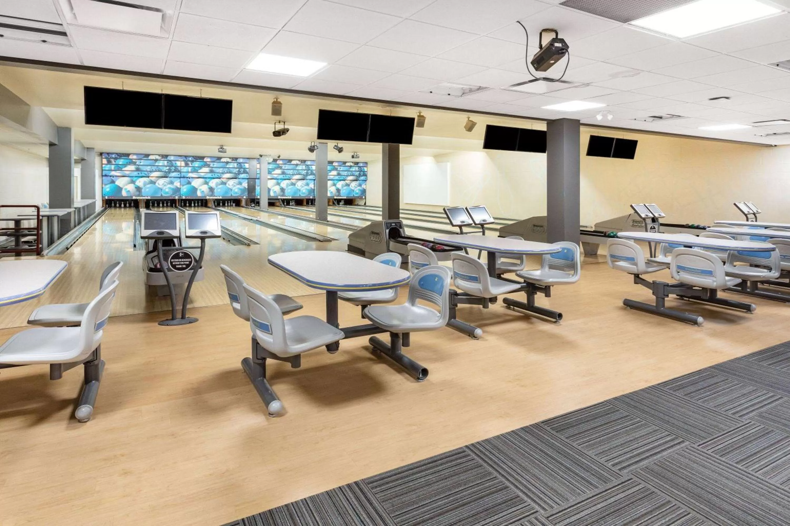 Fitness centre/facilities in Microtel Inn & Suites by Wyndham Summerside