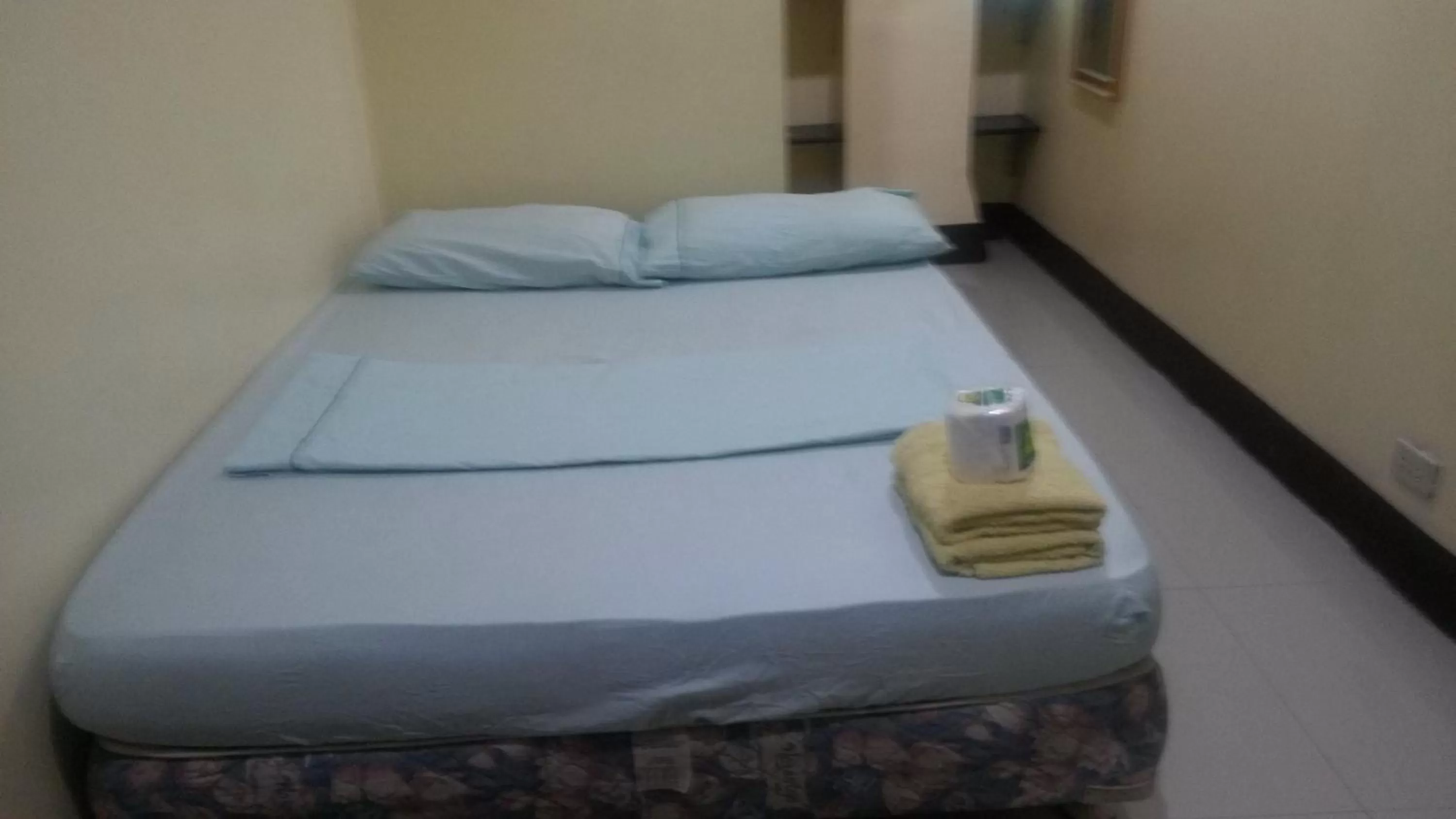 Bed in Honey Hunt House