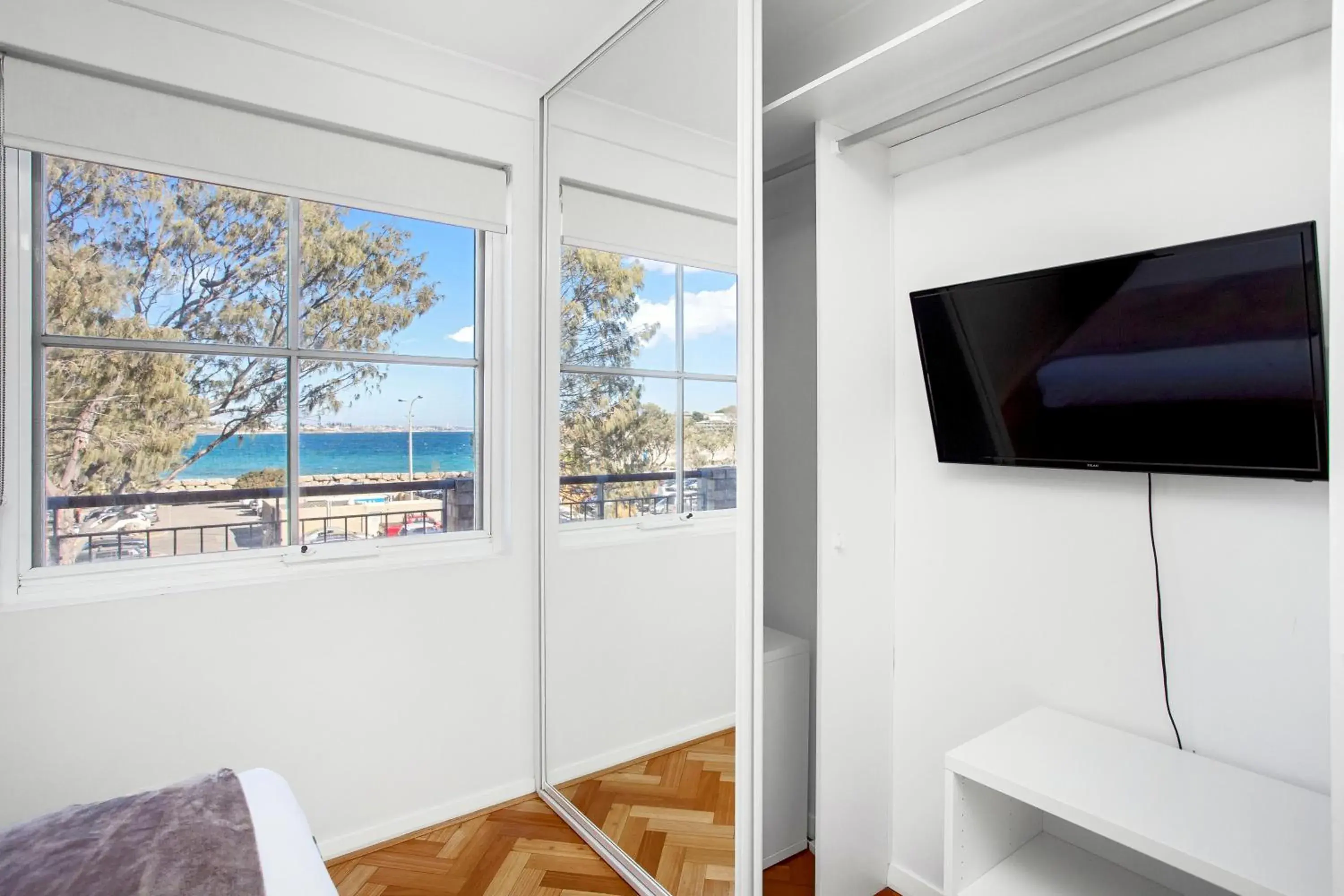 TV/Entertainment Center in Nautica Residences Hillarys