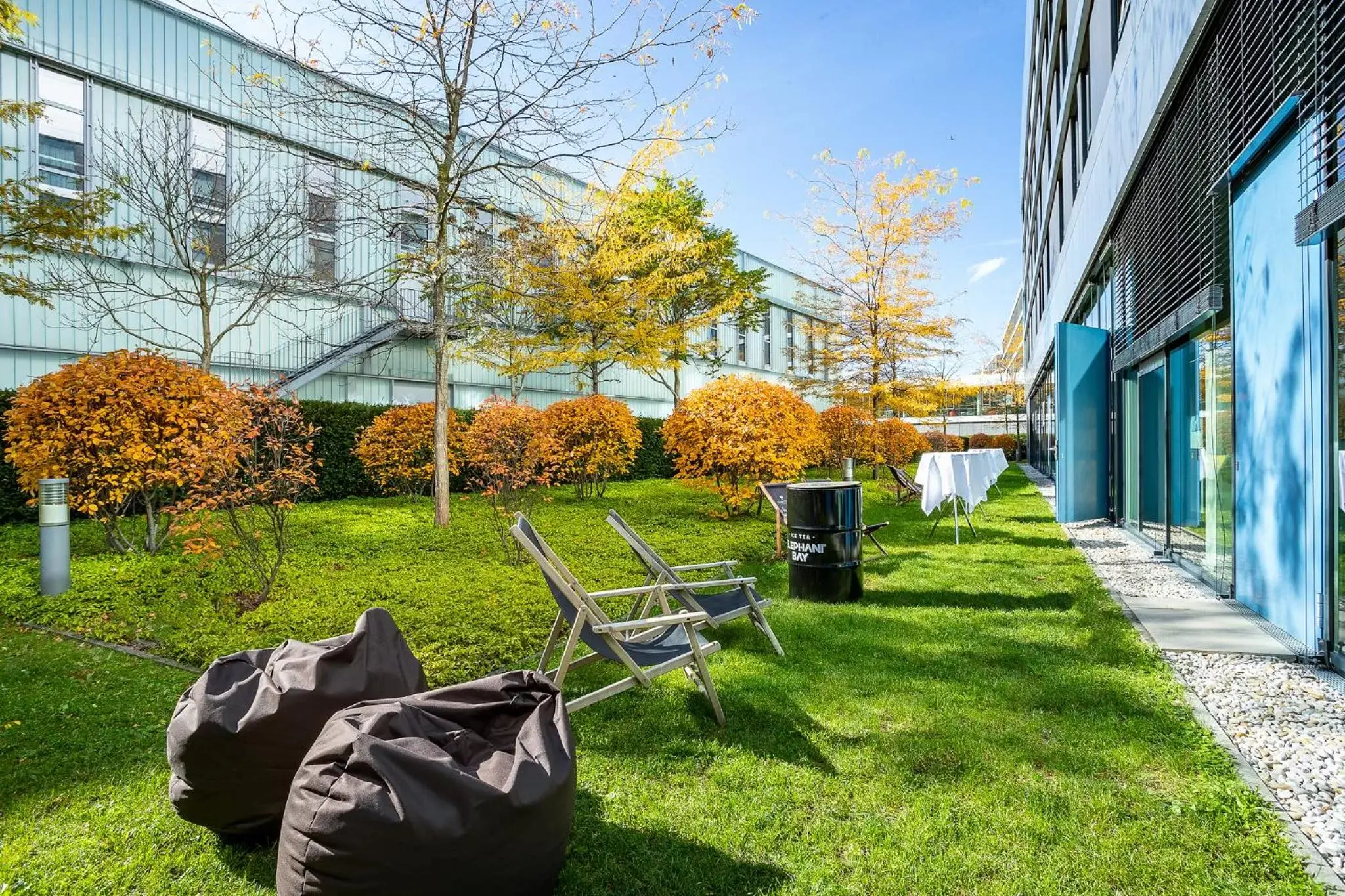 Patio, Garden in The Rilano Hotel München