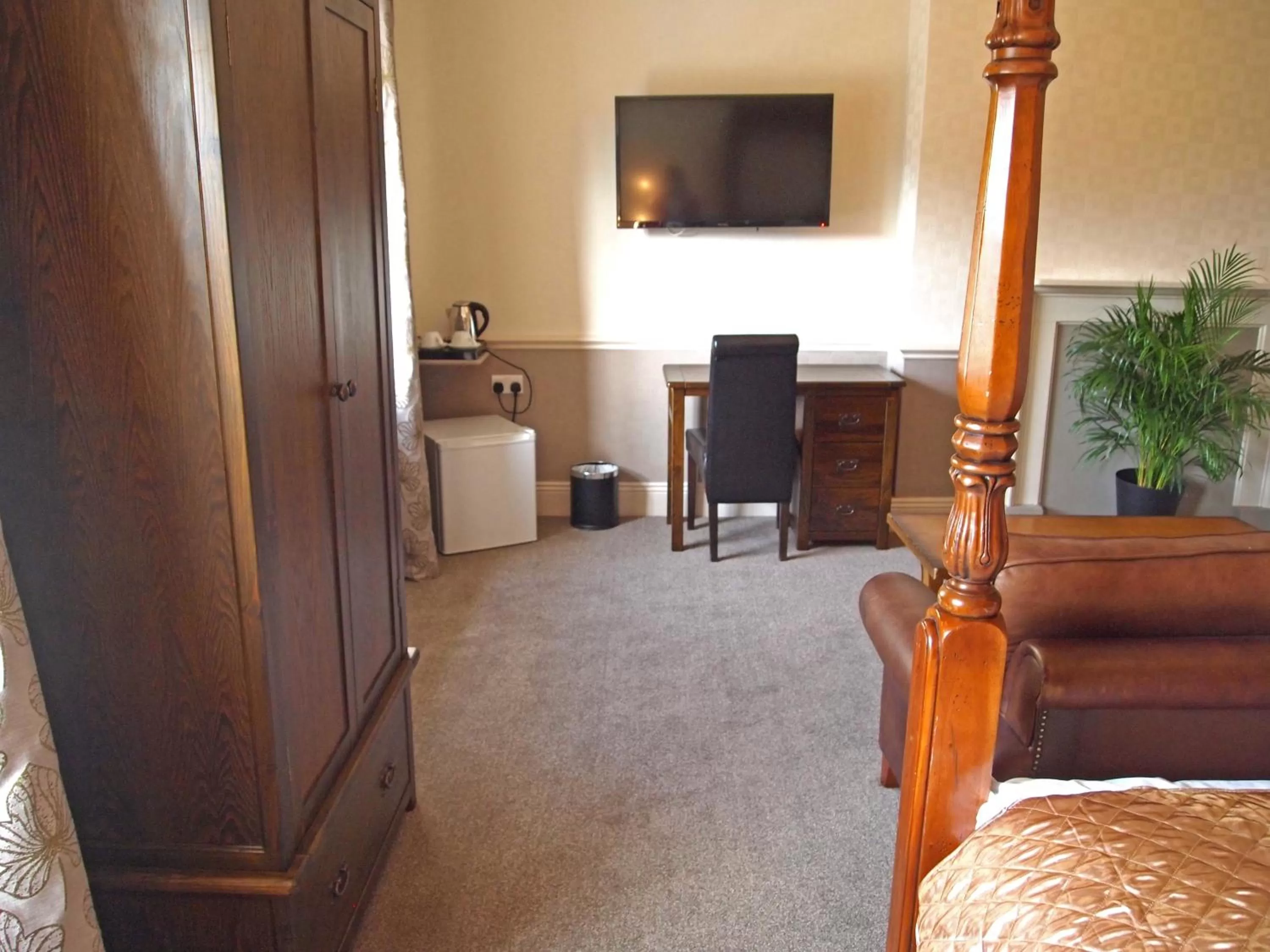 Bedroom in York House Hotel