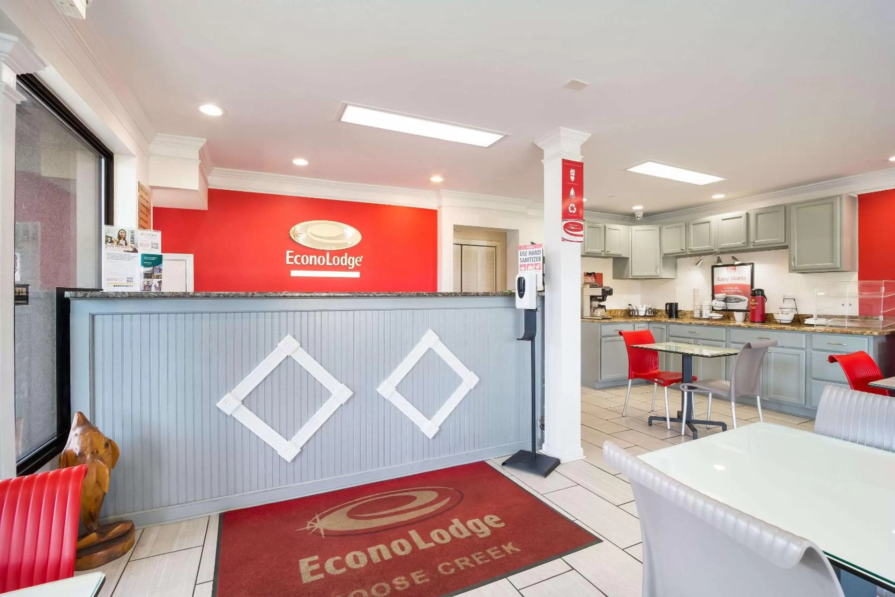 Lobby or reception in Econo Lodge