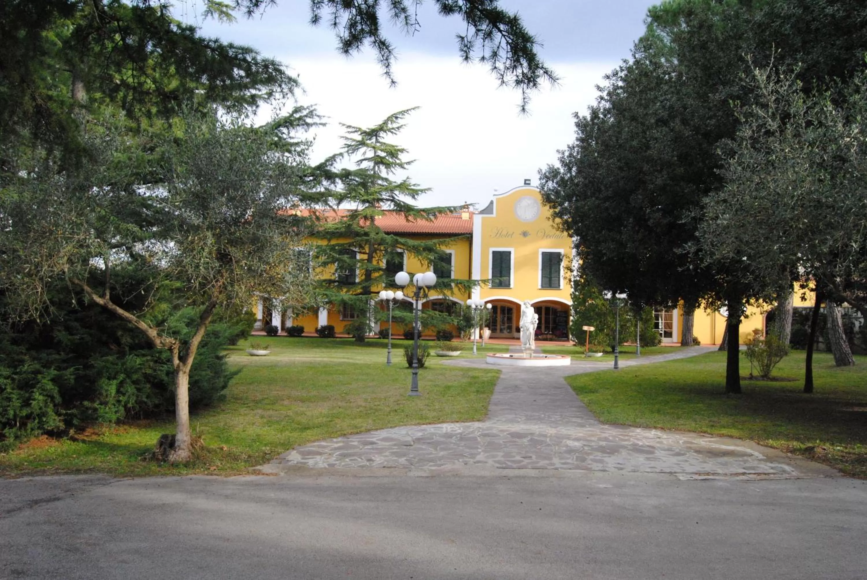 Facade/entrance, Property Building in Hotel Vedute