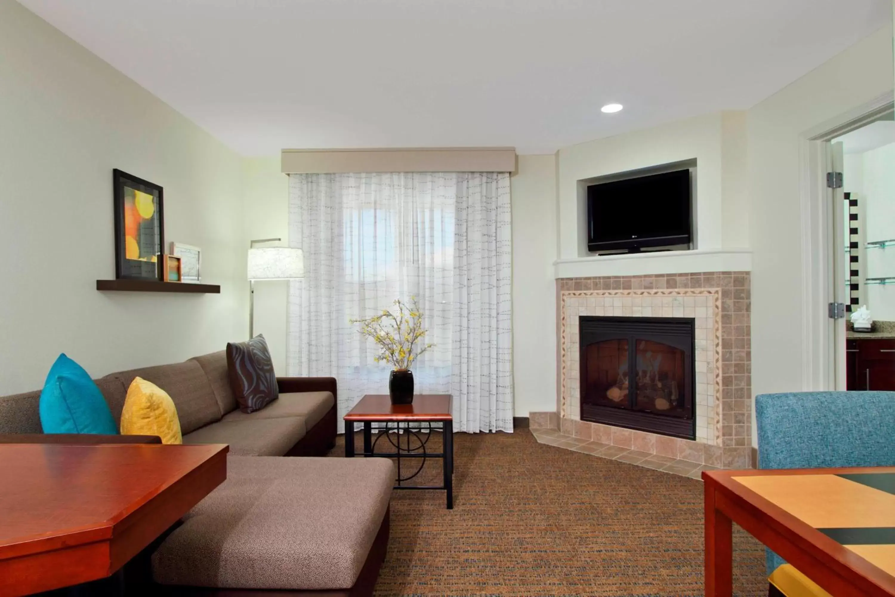 Living room, Seating Area in Residence Inn Phoenix Glendale Sports & Entertainment District